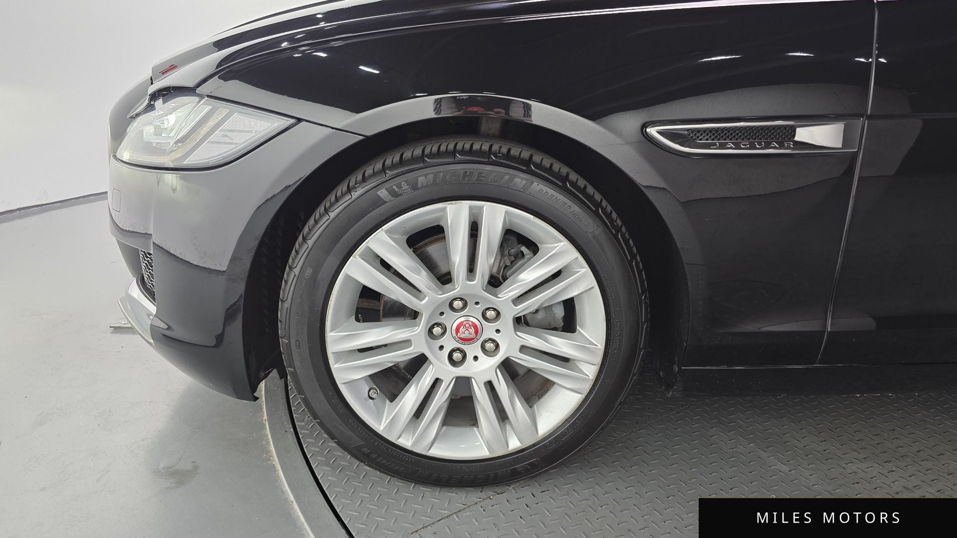 Jaguar XF (X260) 2017 — миниатюра 5
