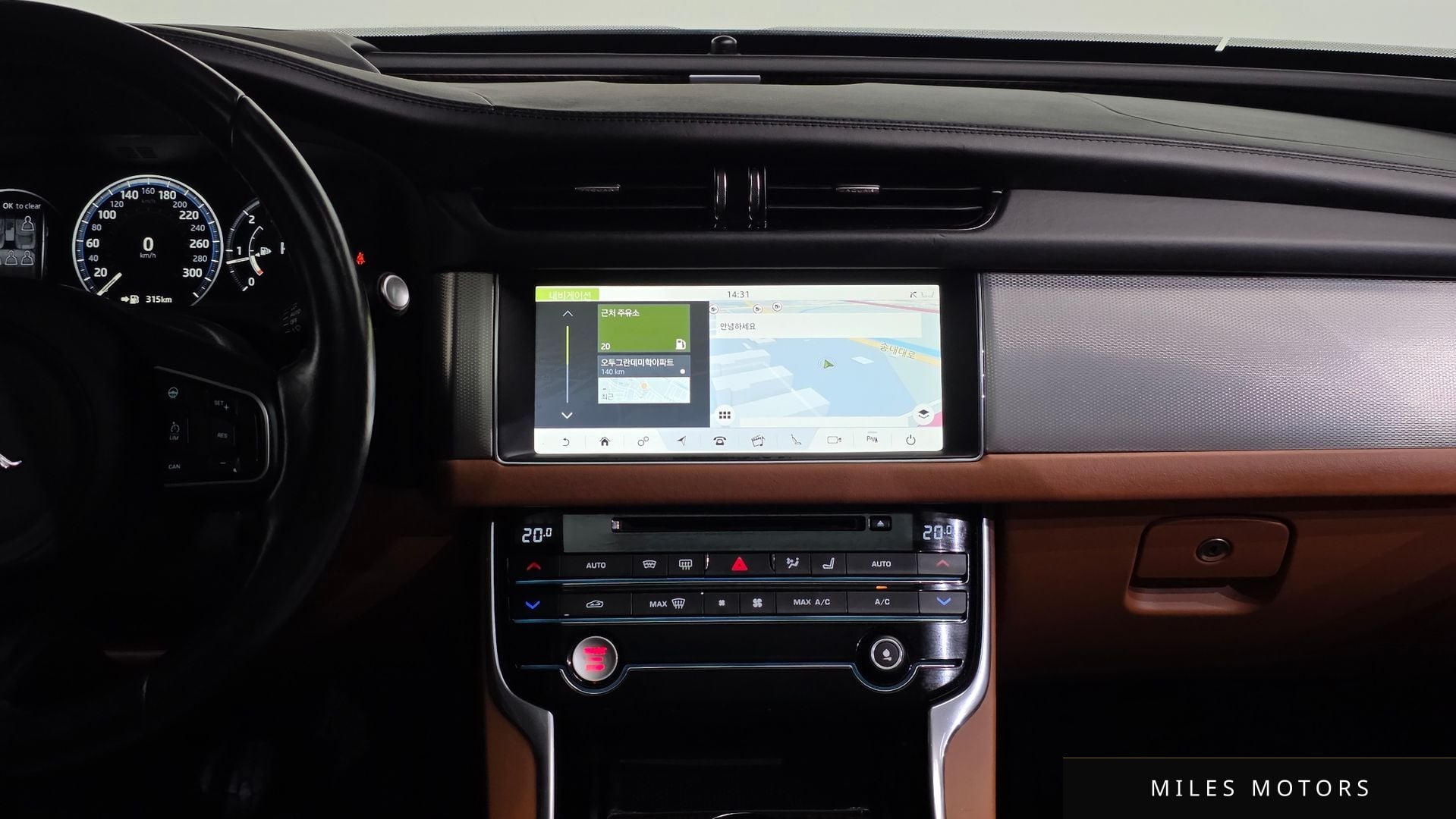 Jaguar XF (X260) 2017 — миниатюра 12