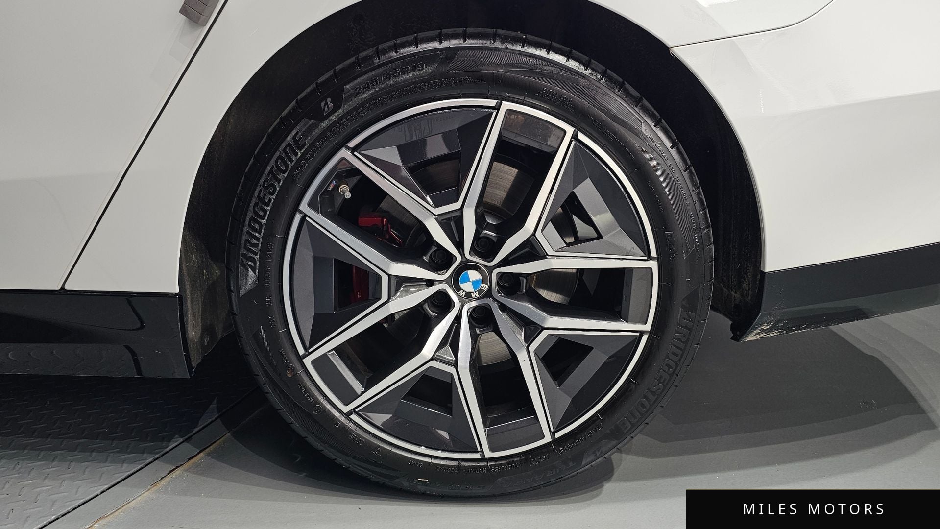 BMW 5 Series (G60) 2026 — миниатюра 7