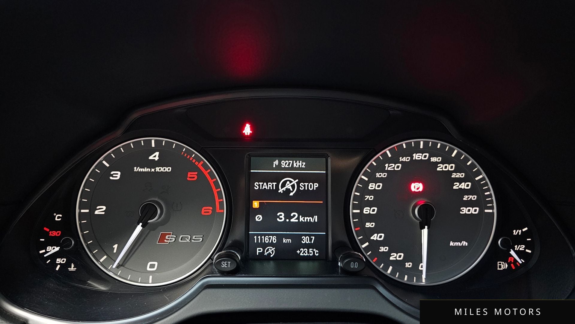 Audi SQ5 2015 — миниатюра 8