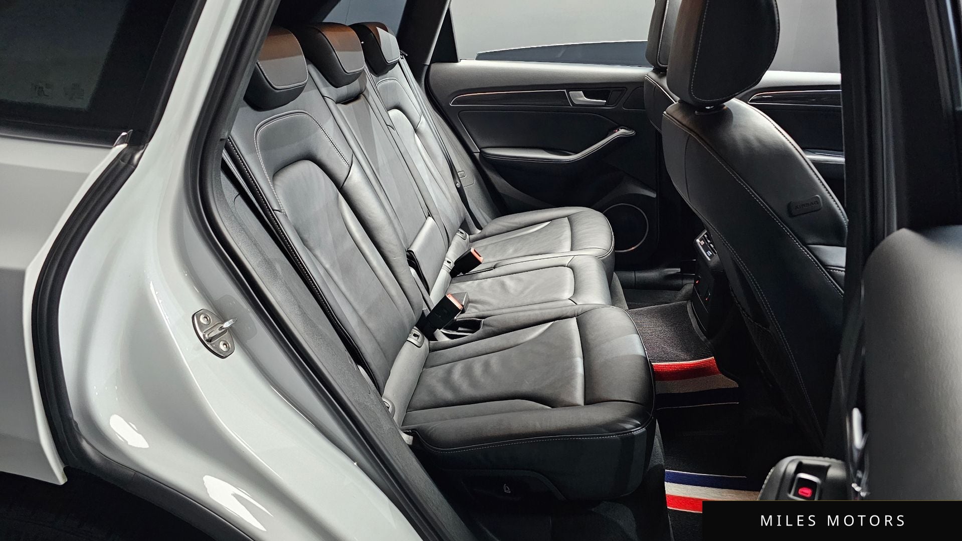 Audi SQ5 2015 — миниатюра 12