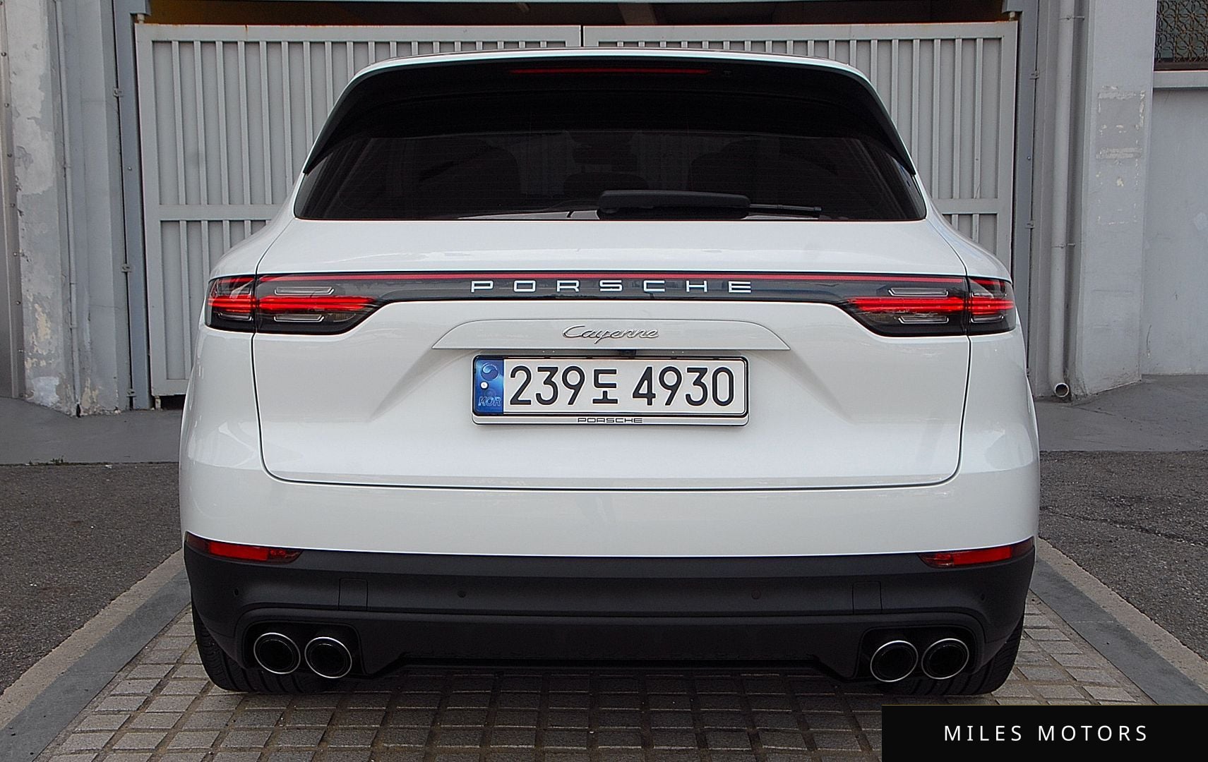 Porsche Cayenne 2023 — миниатюра 3
