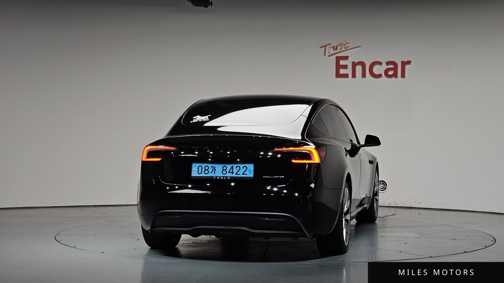 Tesla Model 3 2024 — миниатюра 3