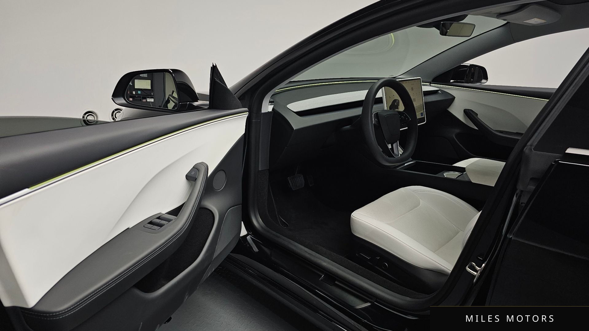 Tesla Model 3 2024 — миниатюра 12