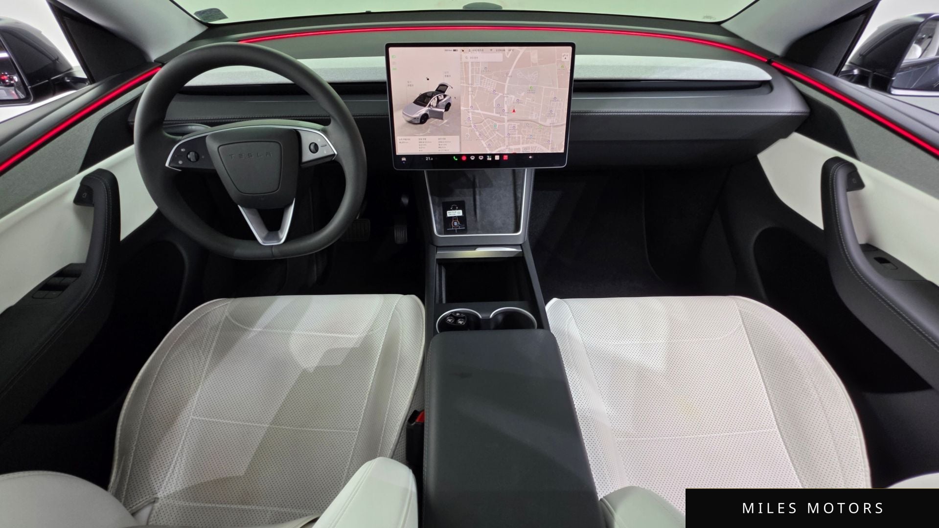 Tesla Model Y 2025 — миниатюра 9