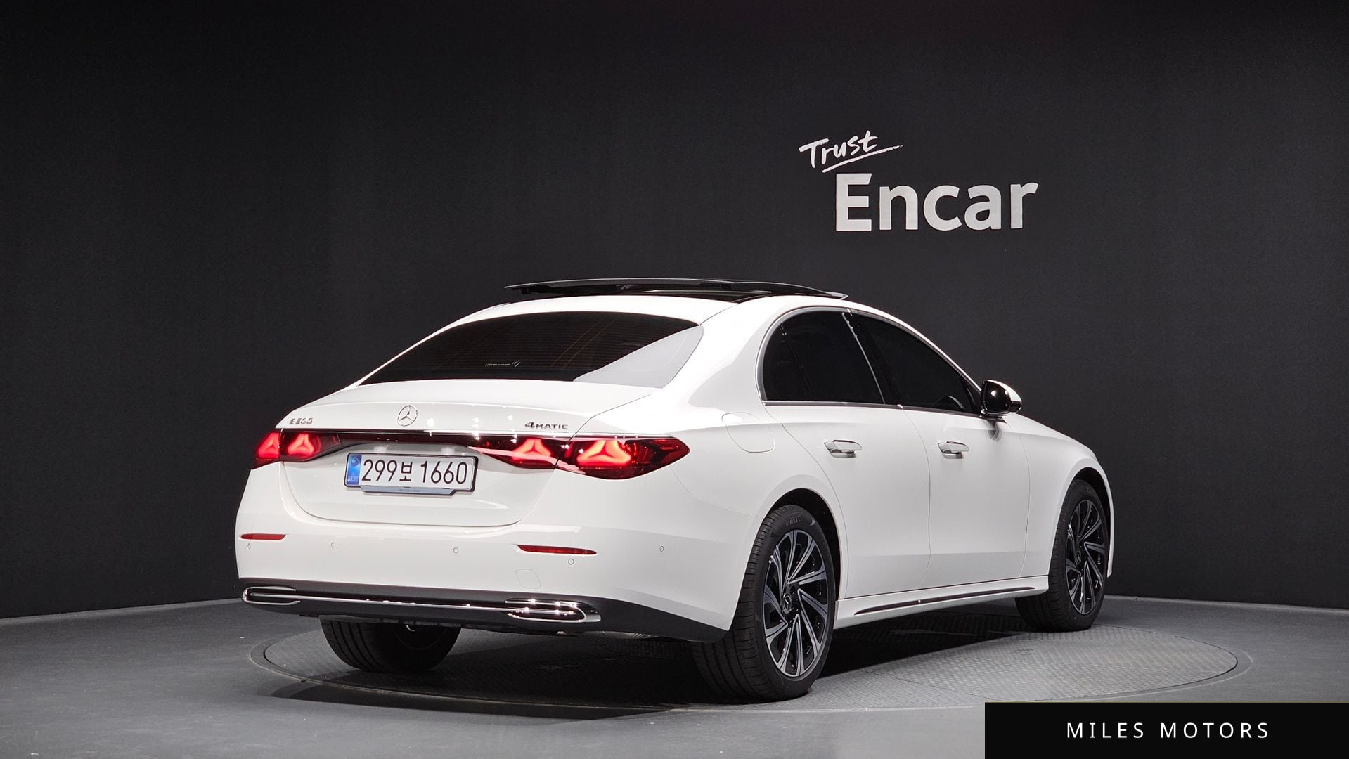 Mercedes-Benz E-Class W214 2026 — миниатюра 2