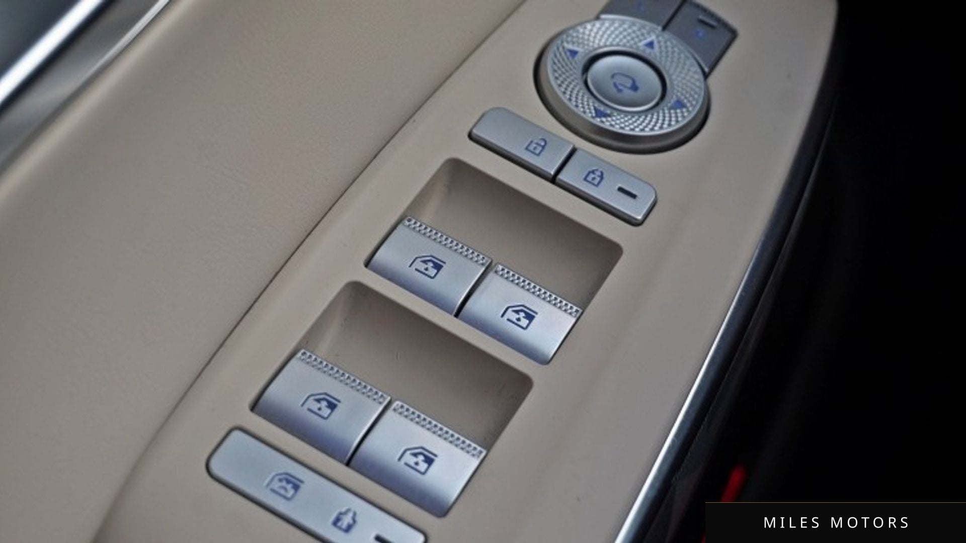 Genesis GV70 2024 — миниатюра 11