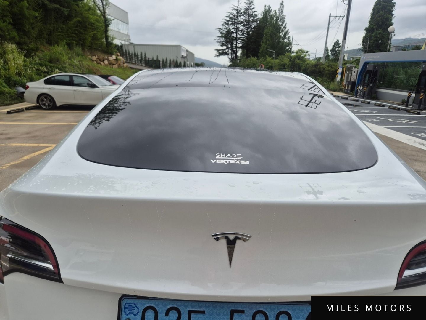 Tesla Model Y 2022 — миниатюра 5