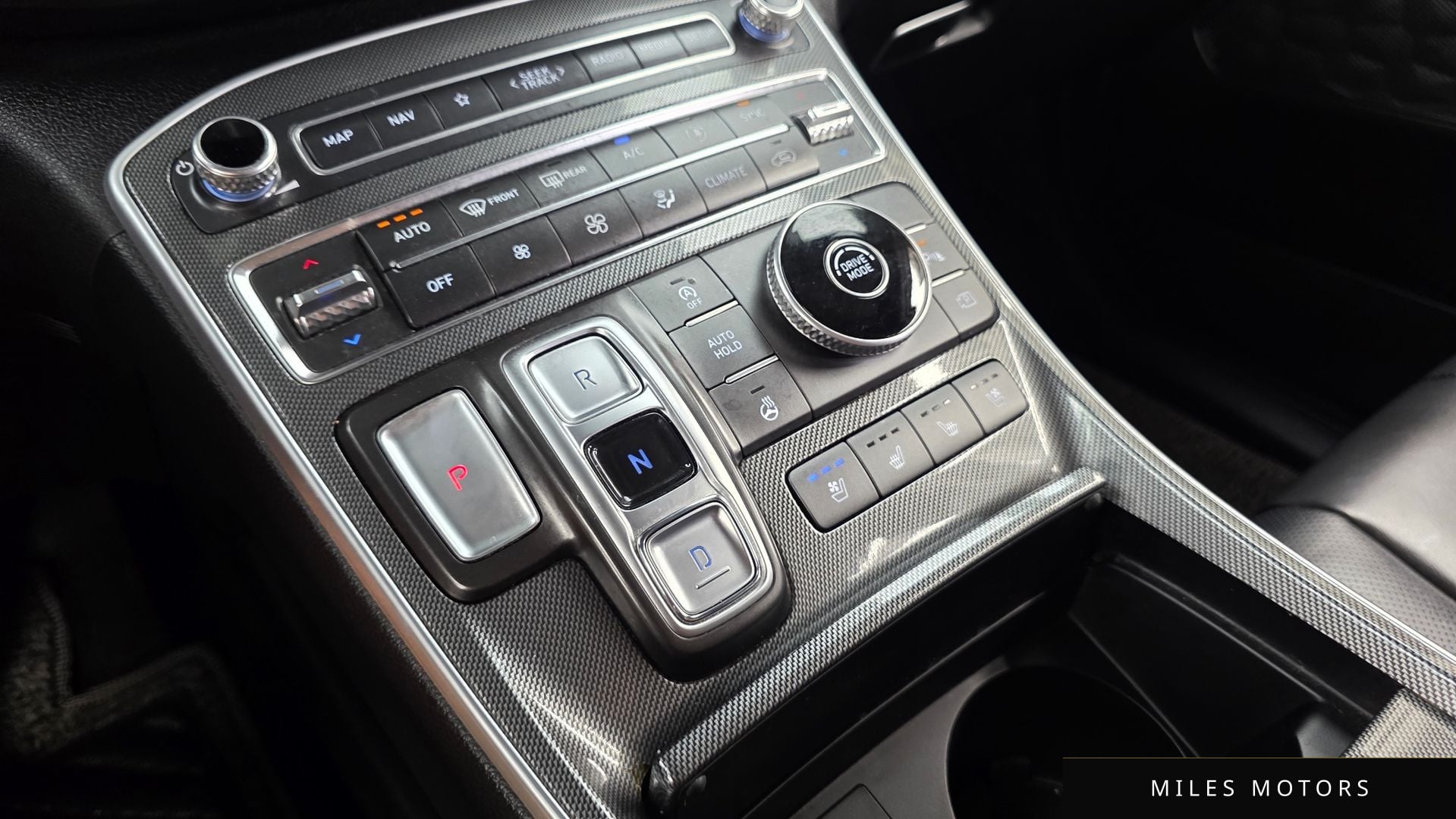 Hyundai Santafe 2021 — миниатюра 12