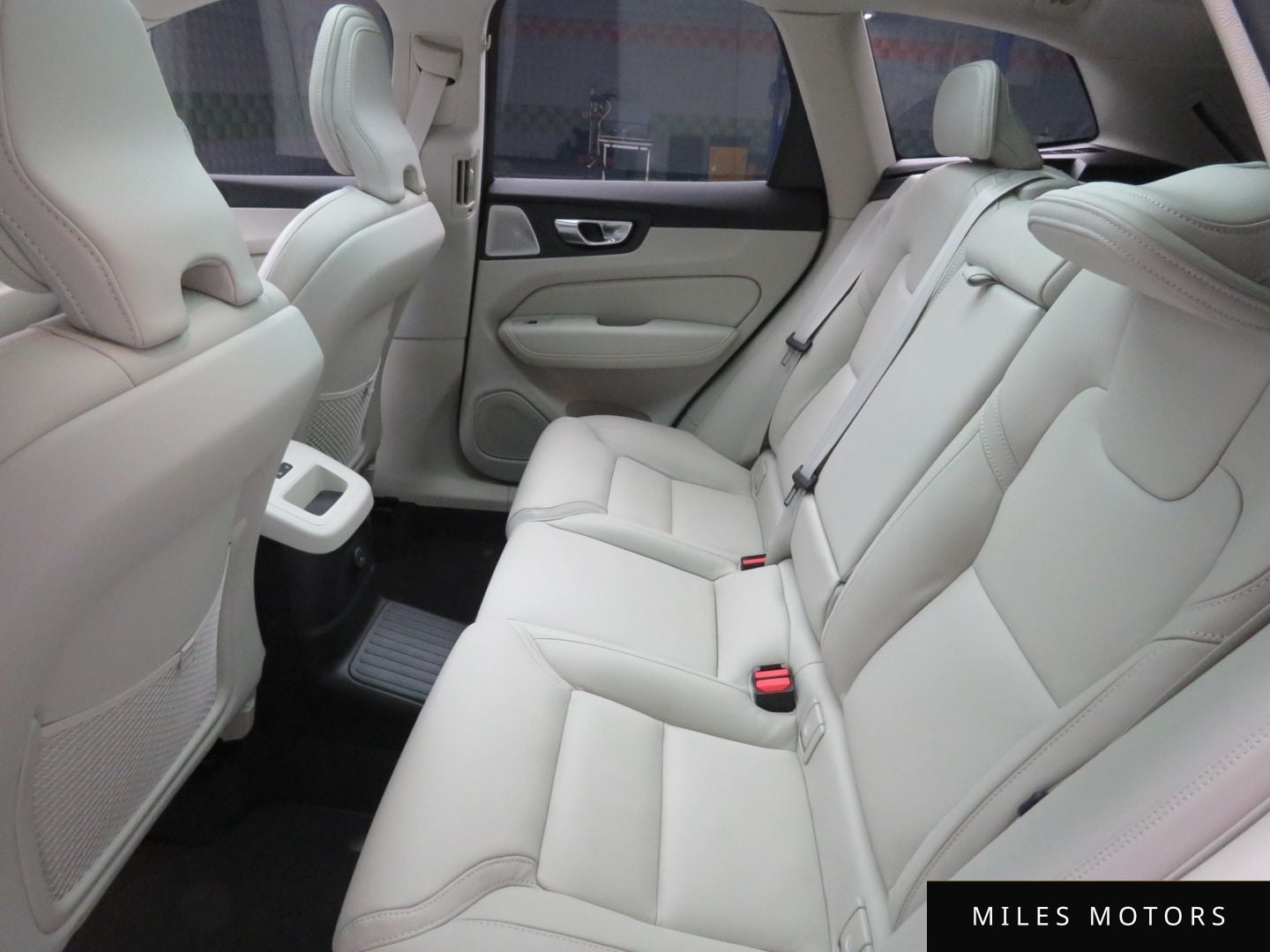 Volvo XC60 2026 — миниатюра 9