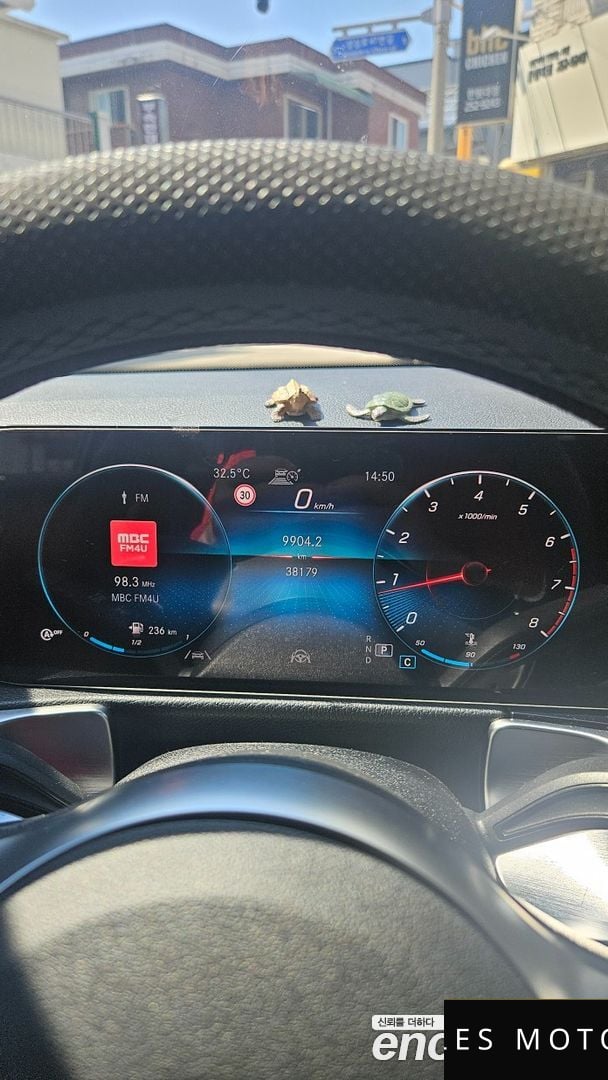 Mercedes-Benz GLB-Class X247 2023 — миниатюра 7