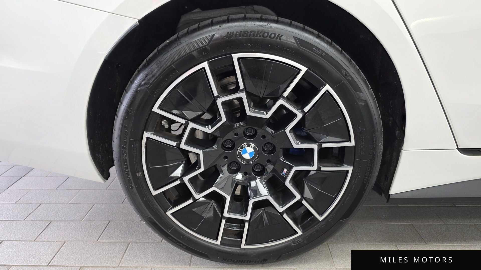 BMW i4 2025 — миниатюра 5