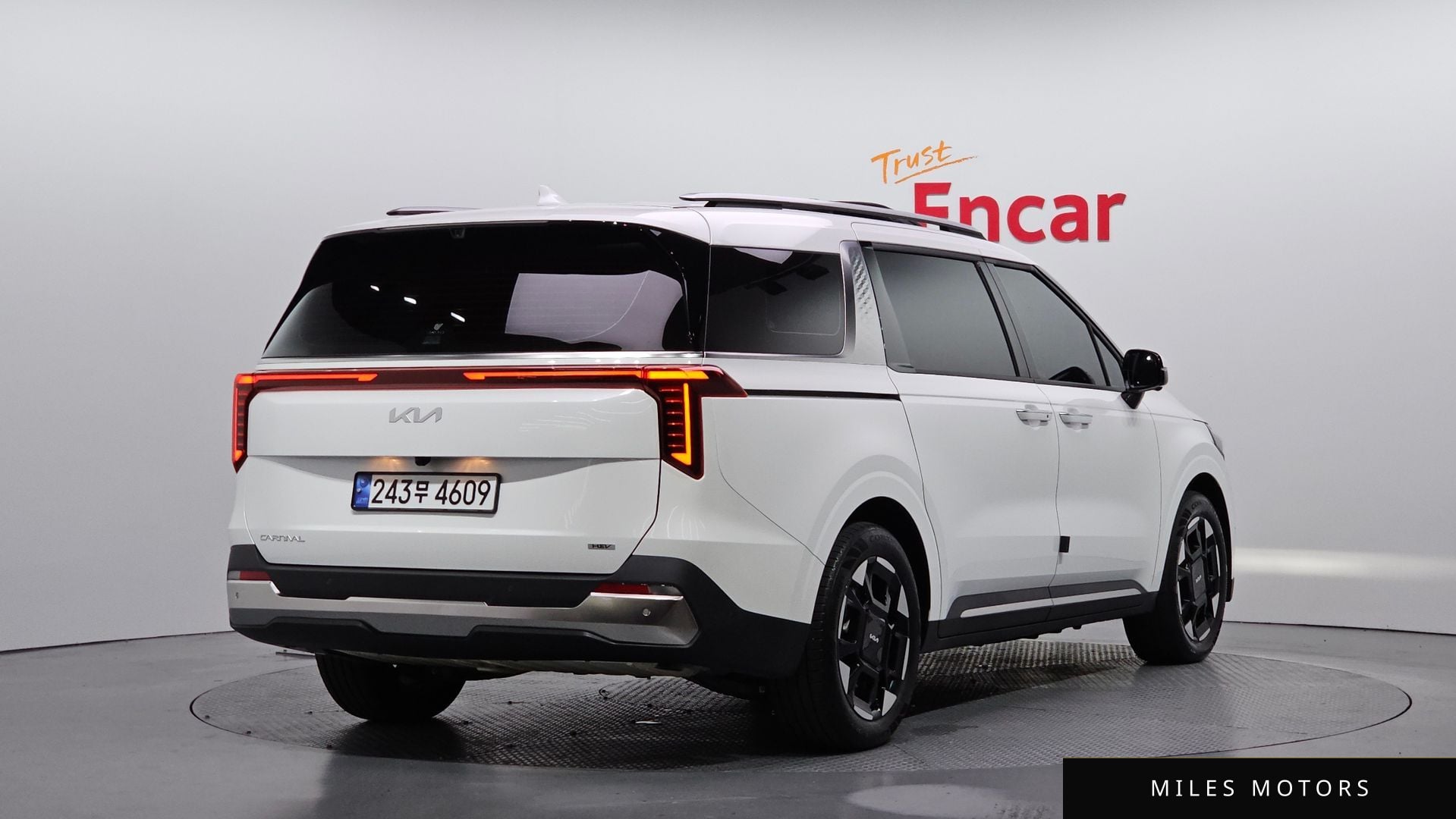 Kia Canival 2025 — миниатюра 2