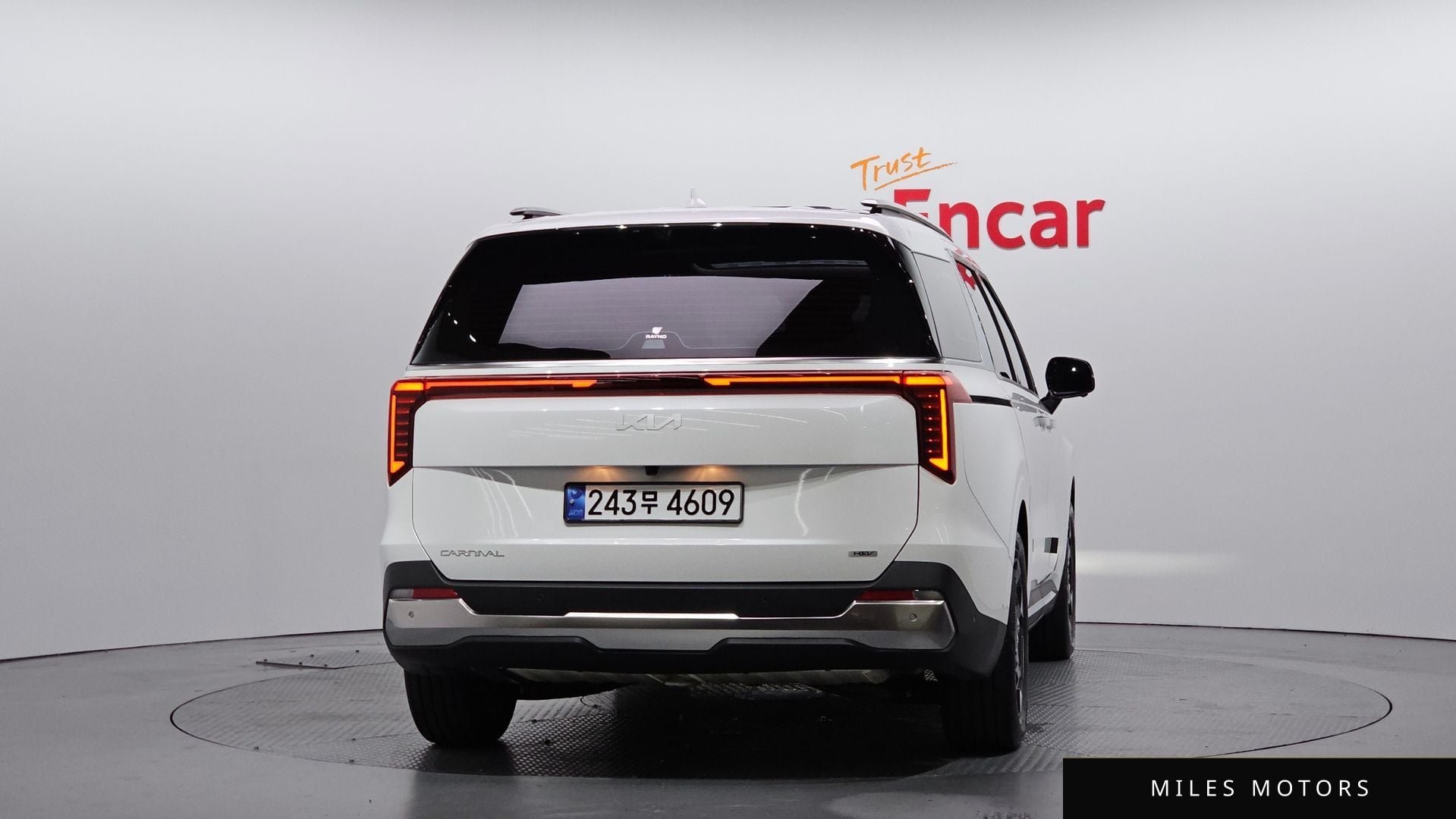 Kia Canival 2025 — миниатюра 4