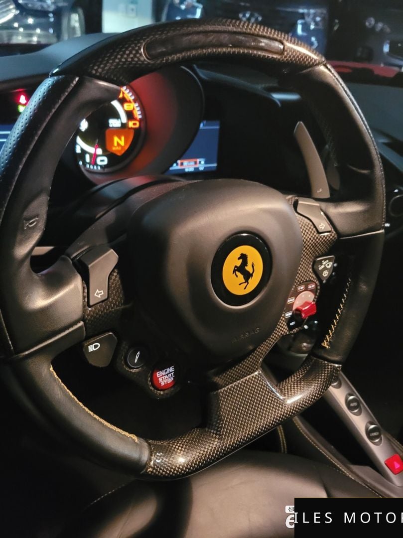 Ferrari 488 2018 — миниатюра 11