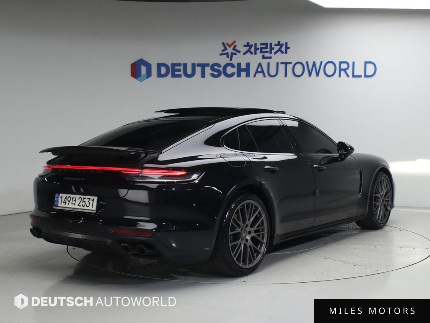 Porsche Panamera 2022 — миниатюра 2