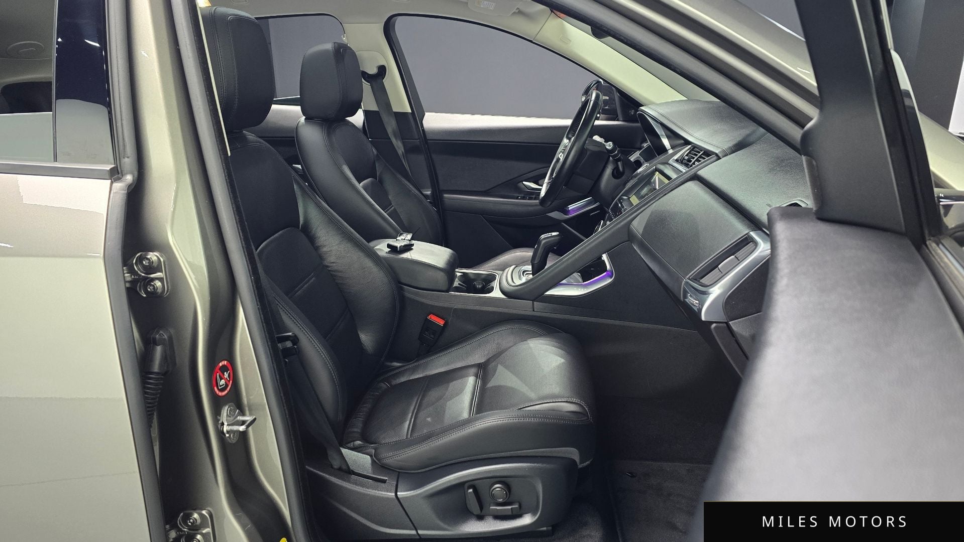 Jaguar E-PACE 2019 — миниатюра 12