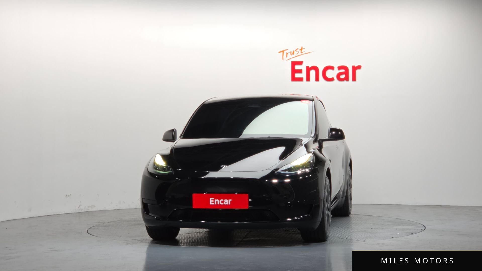Tesla Model Y 2024 — миниатюра 3