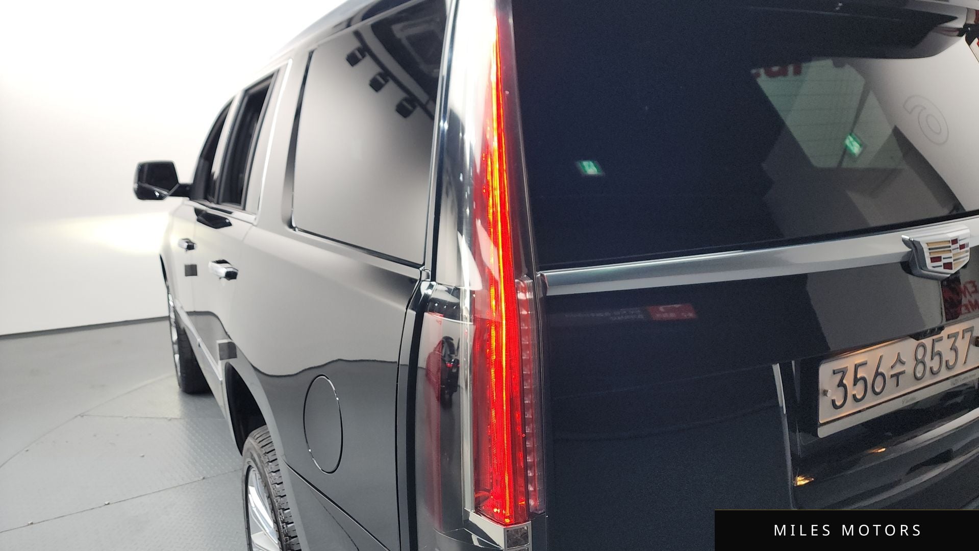 Cadillac Escalade 2019 — миниатюра 8