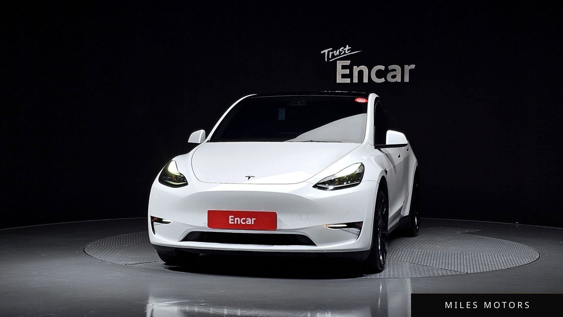 Tesla Model Y 2021 — миниатюра 3