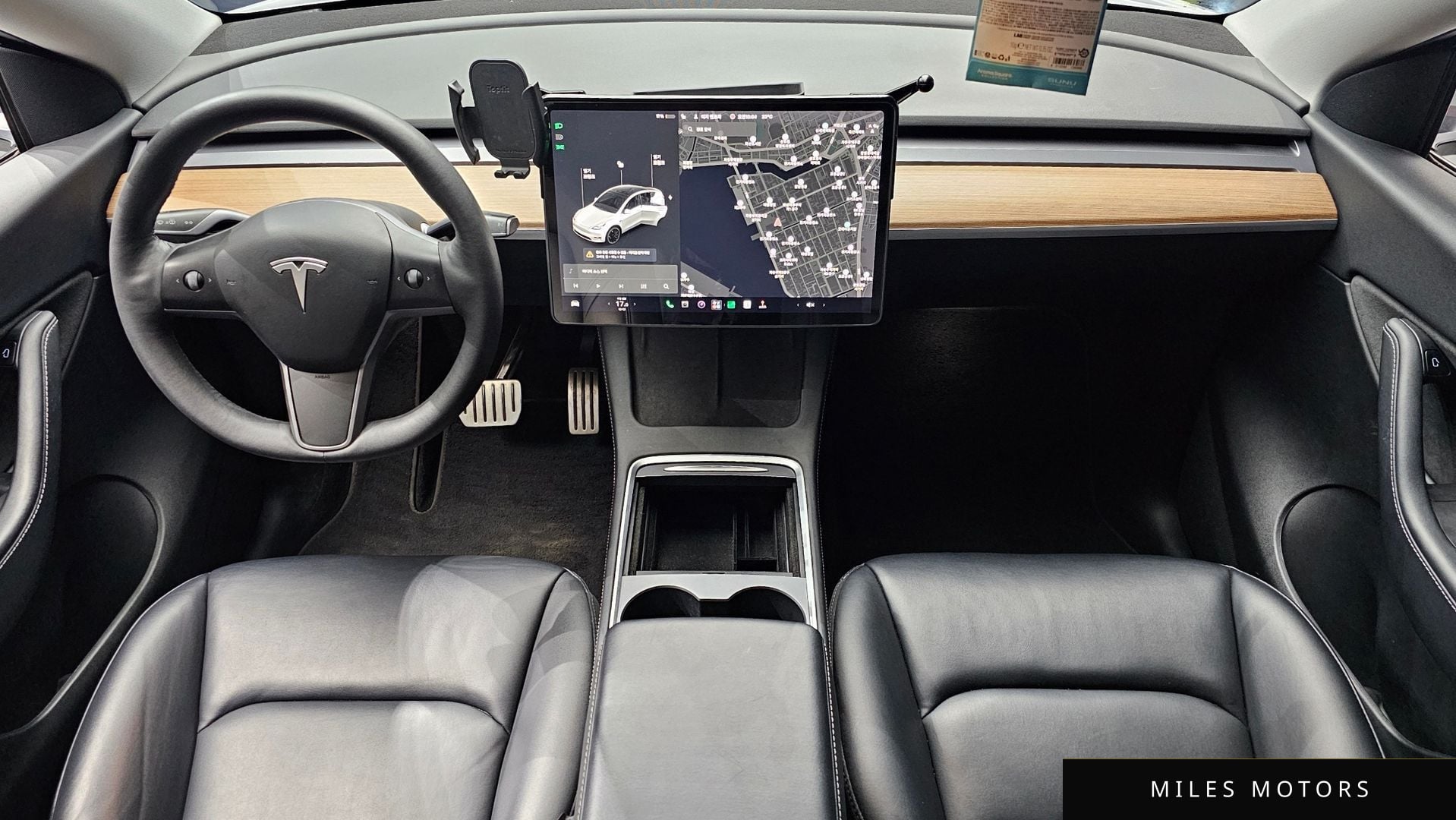 Tesla Model Y 2021 — миниатюра 7