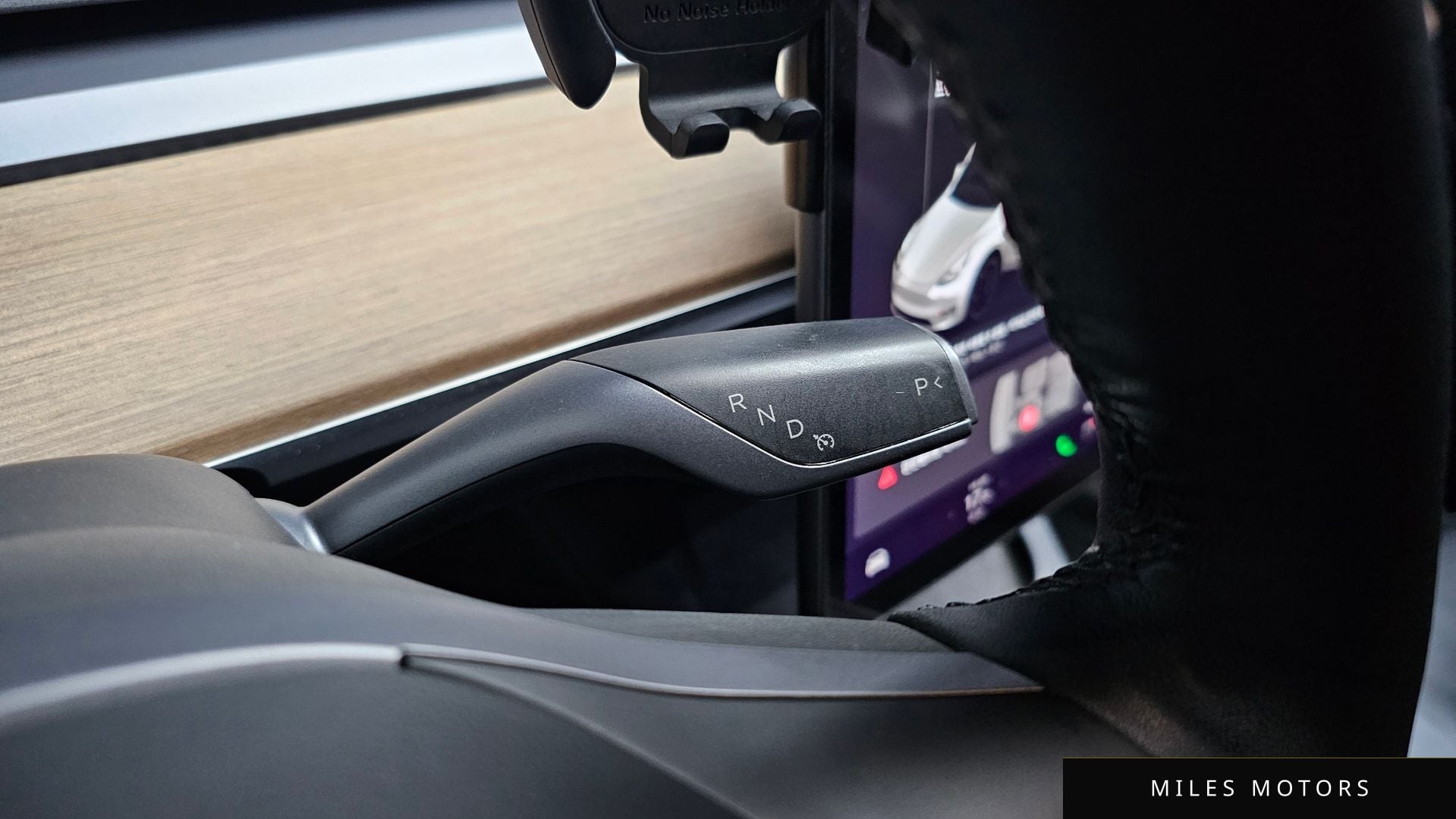 Tesla Model Y 2021 — миниатюра 9