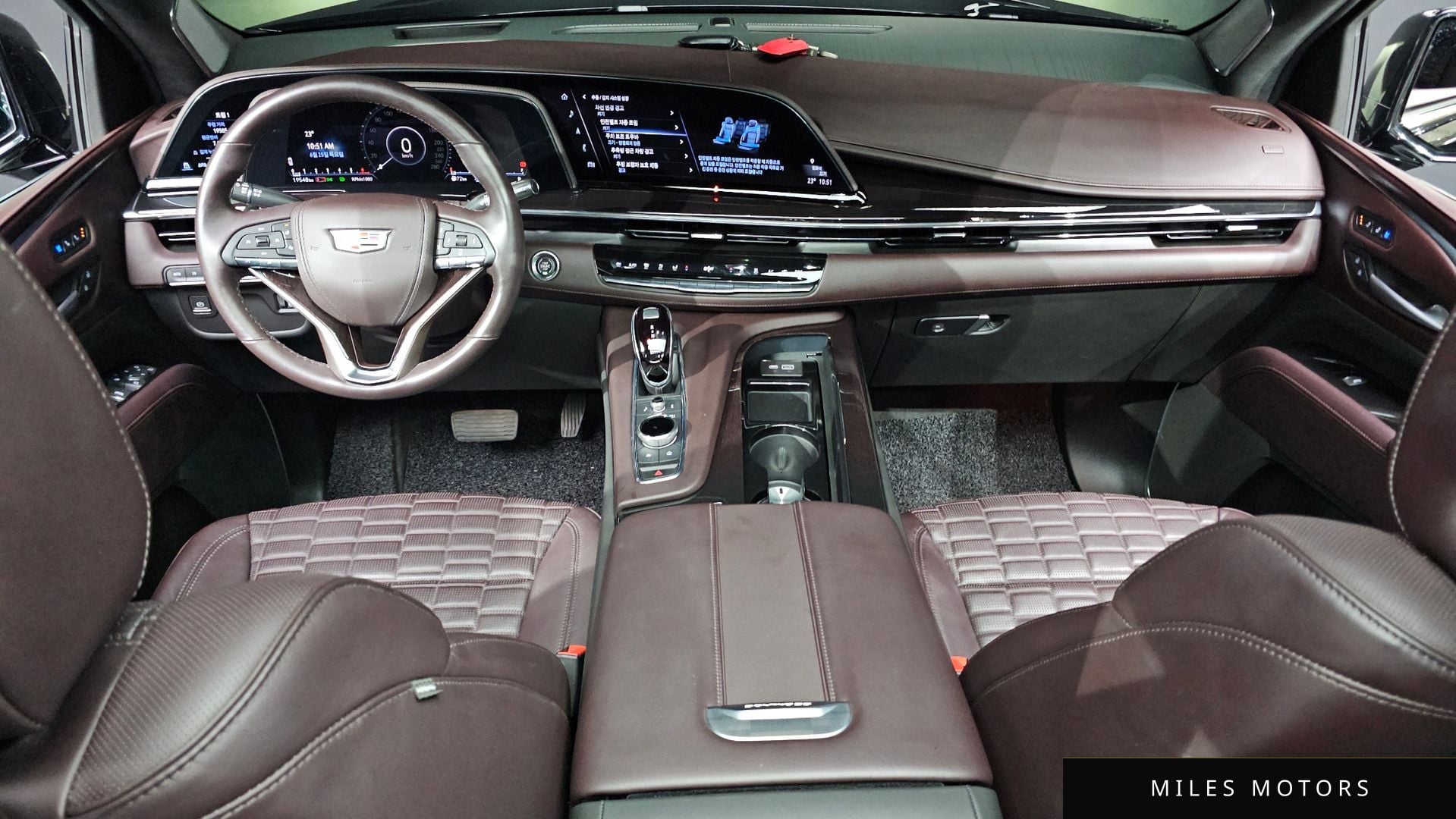 Cadillac Escalade 2022 — миниатюра 10