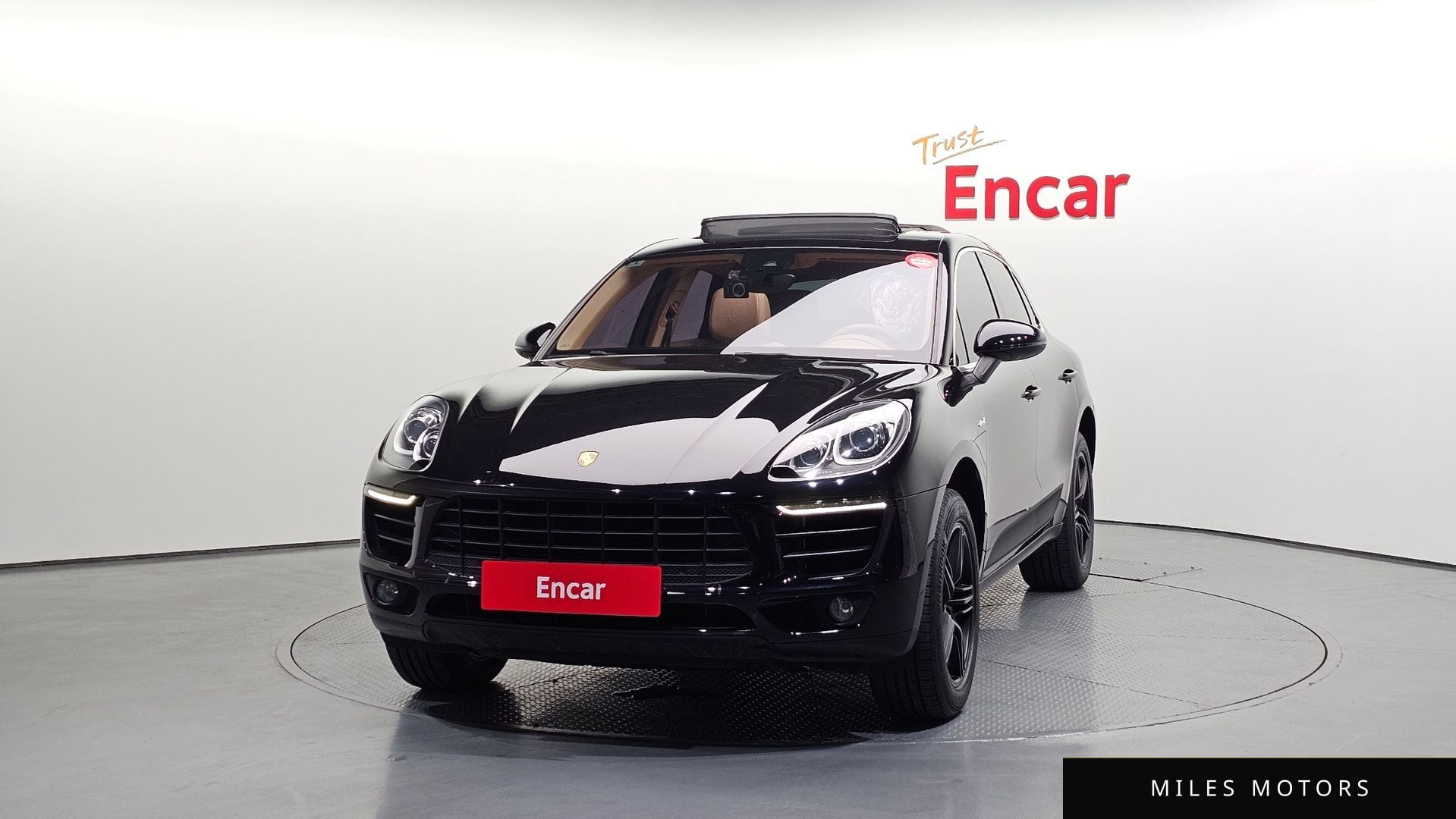 Porsche Macan 2017 — миниатюра 3