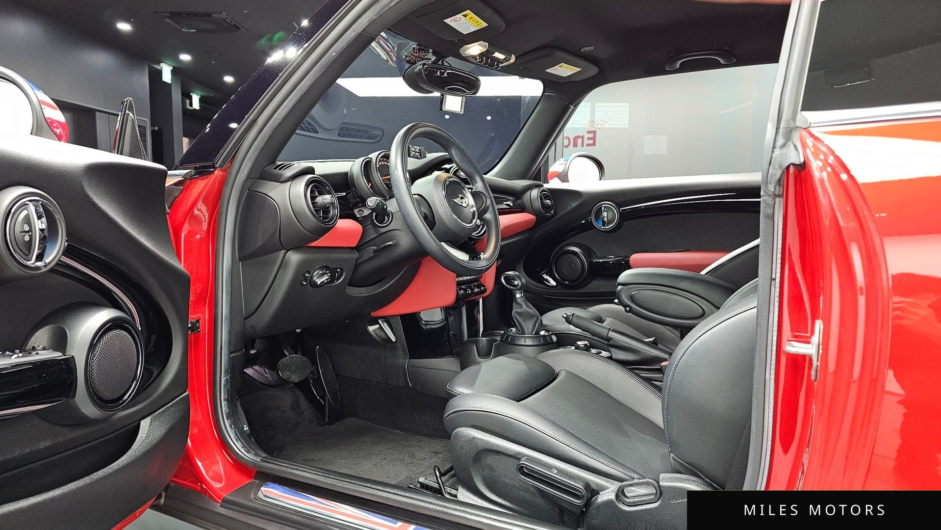 MINI Cooper 2017 — миниатюра 10