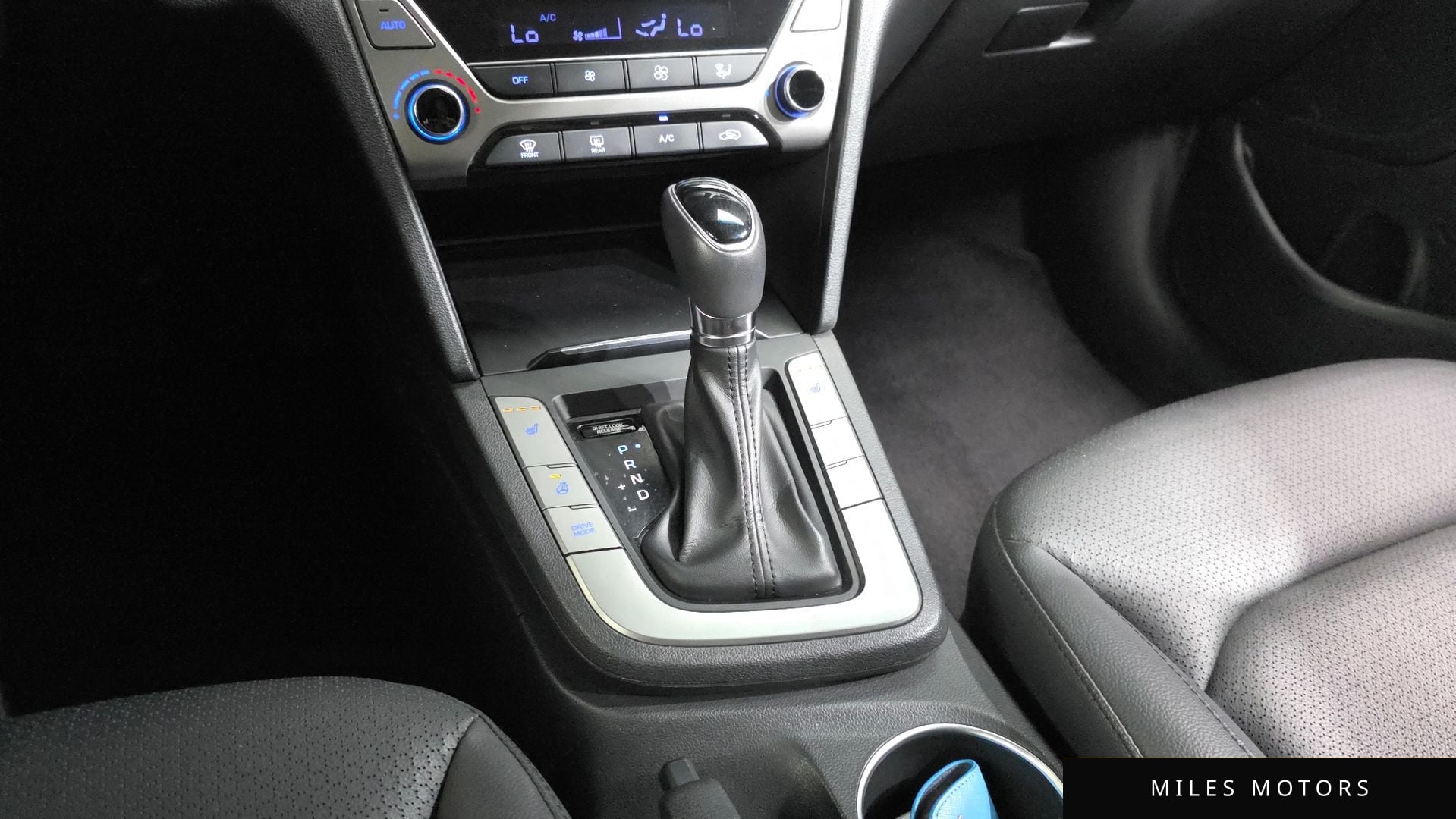 Hyundai AVANTE 2016 — миниатюра 12
