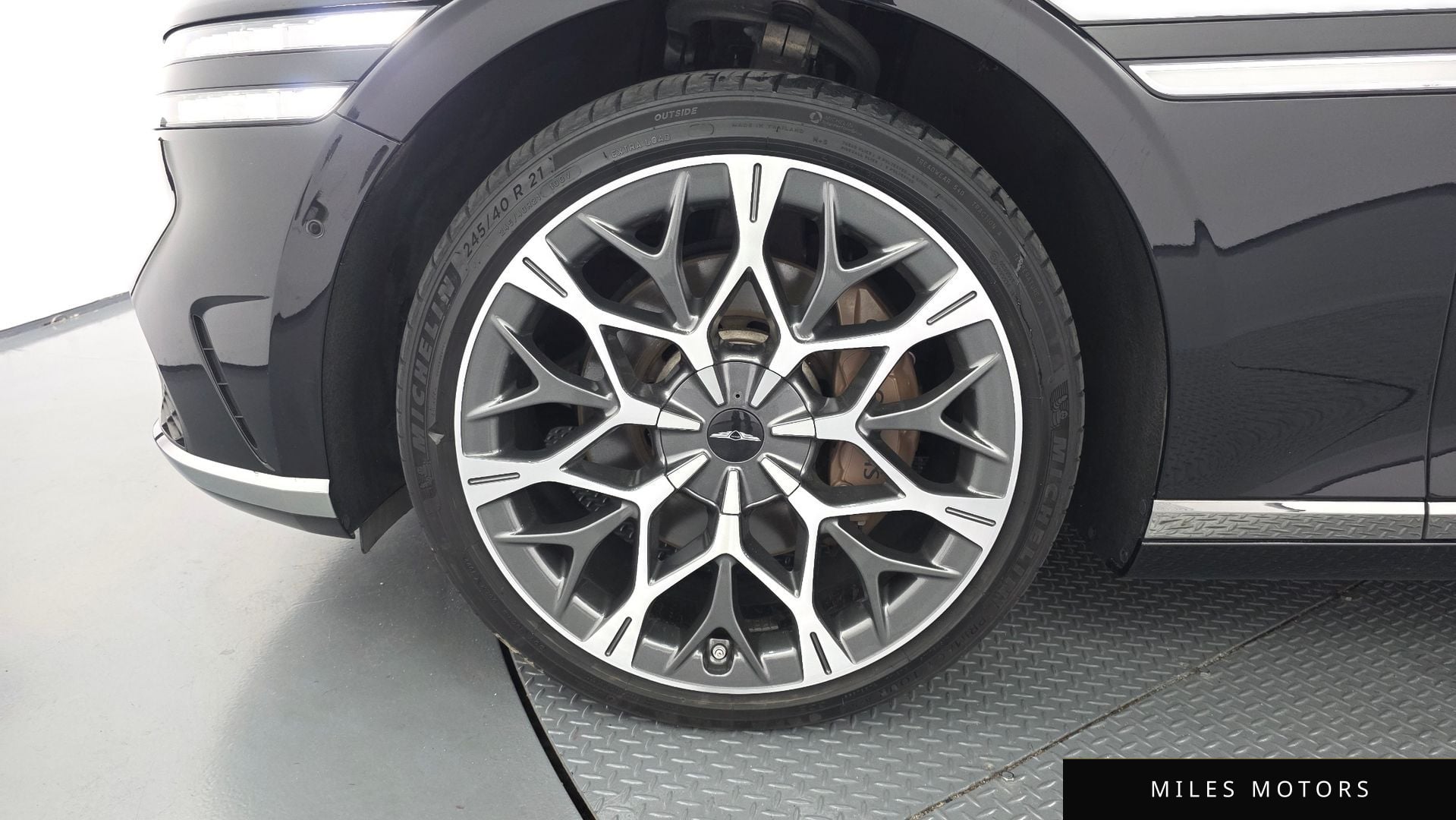 Genesis G90 (RS4) 2023 — миниатюра 5