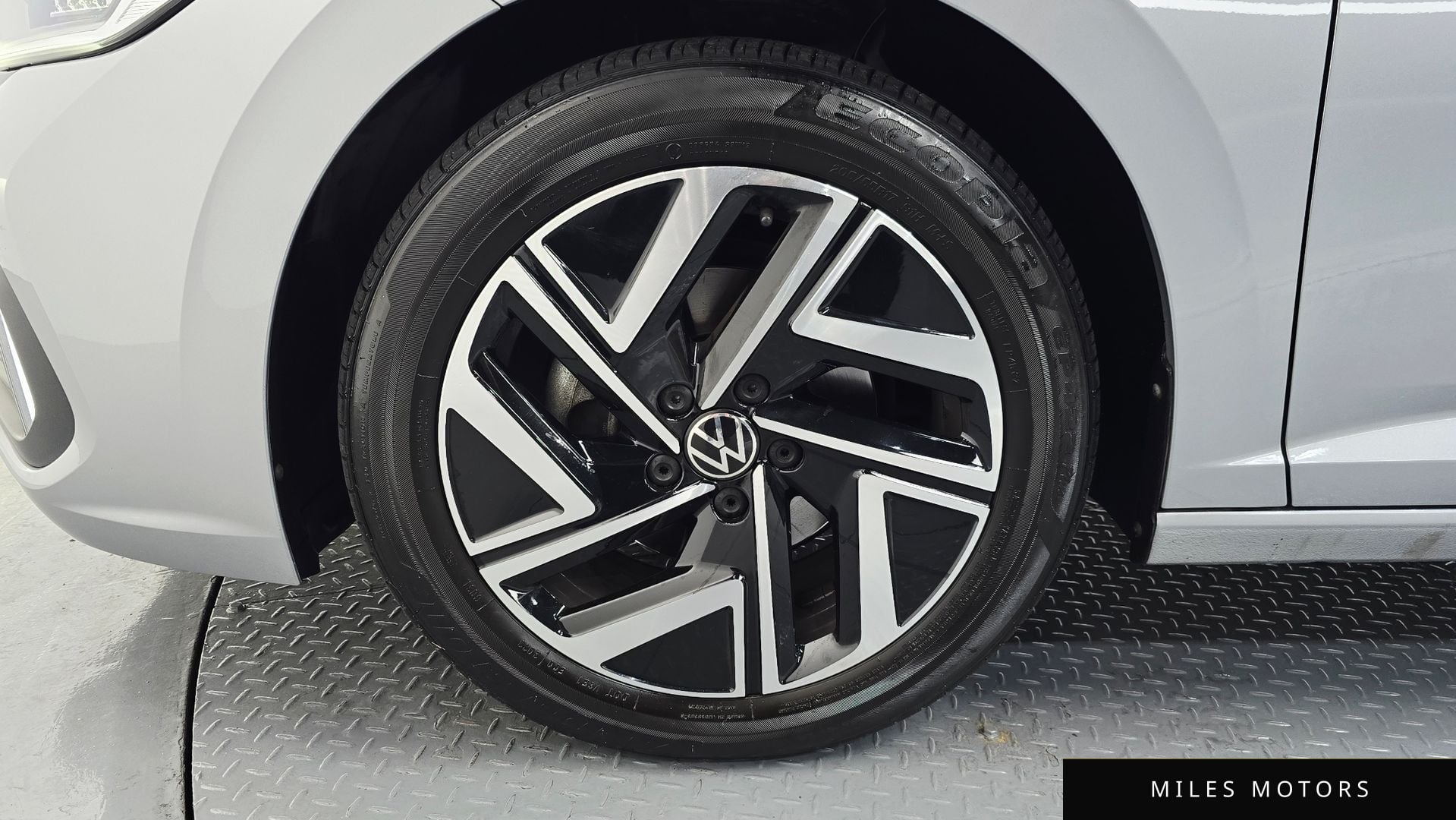 Volkswagen Jetta 2023 — миниатюра 5