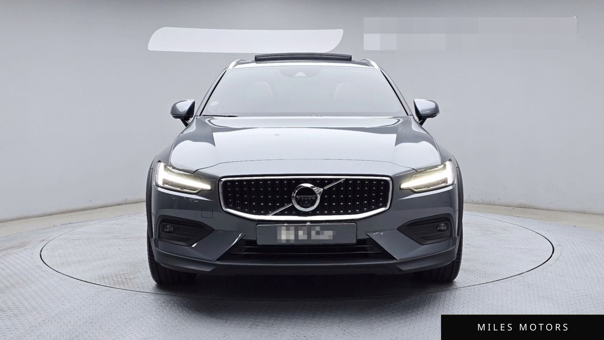Volvo V60 2021 — миниатюра 3