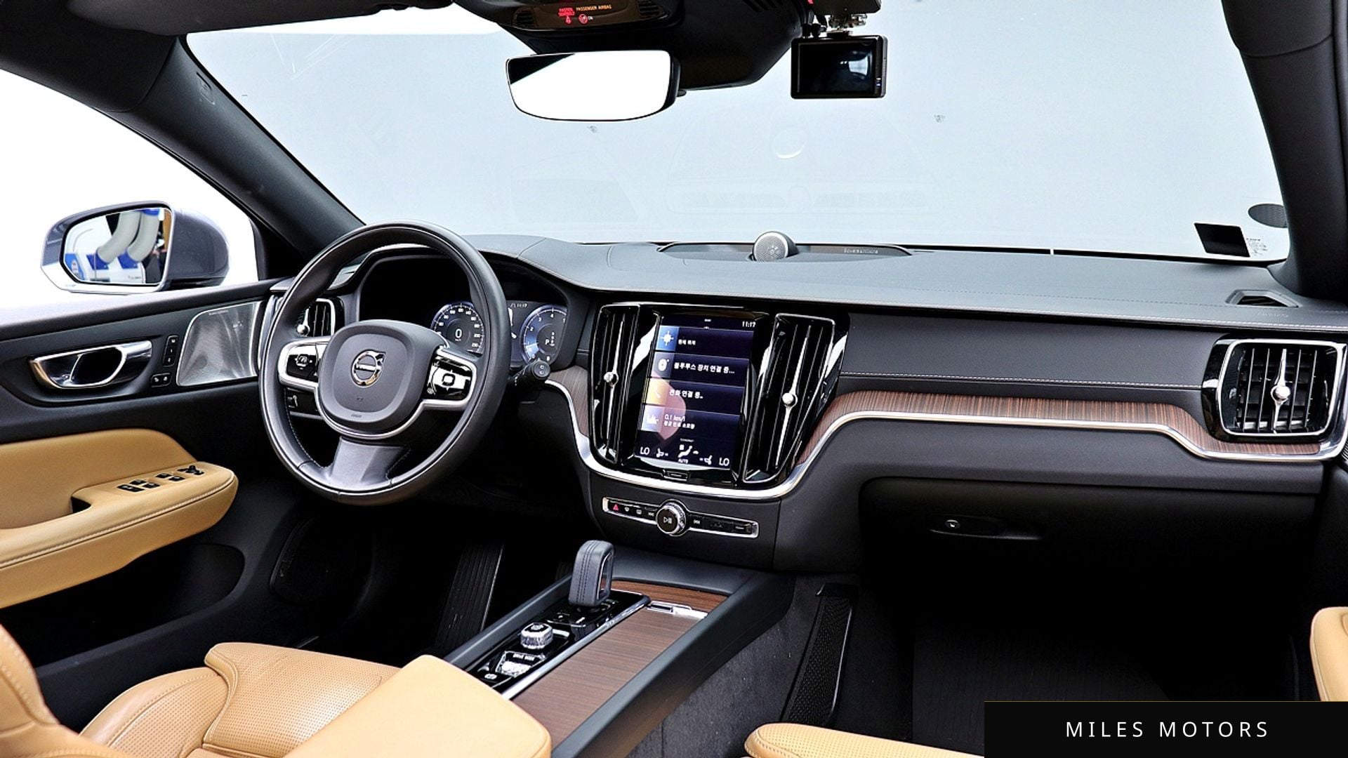 Volvo V60 2021 — миниатюра 7