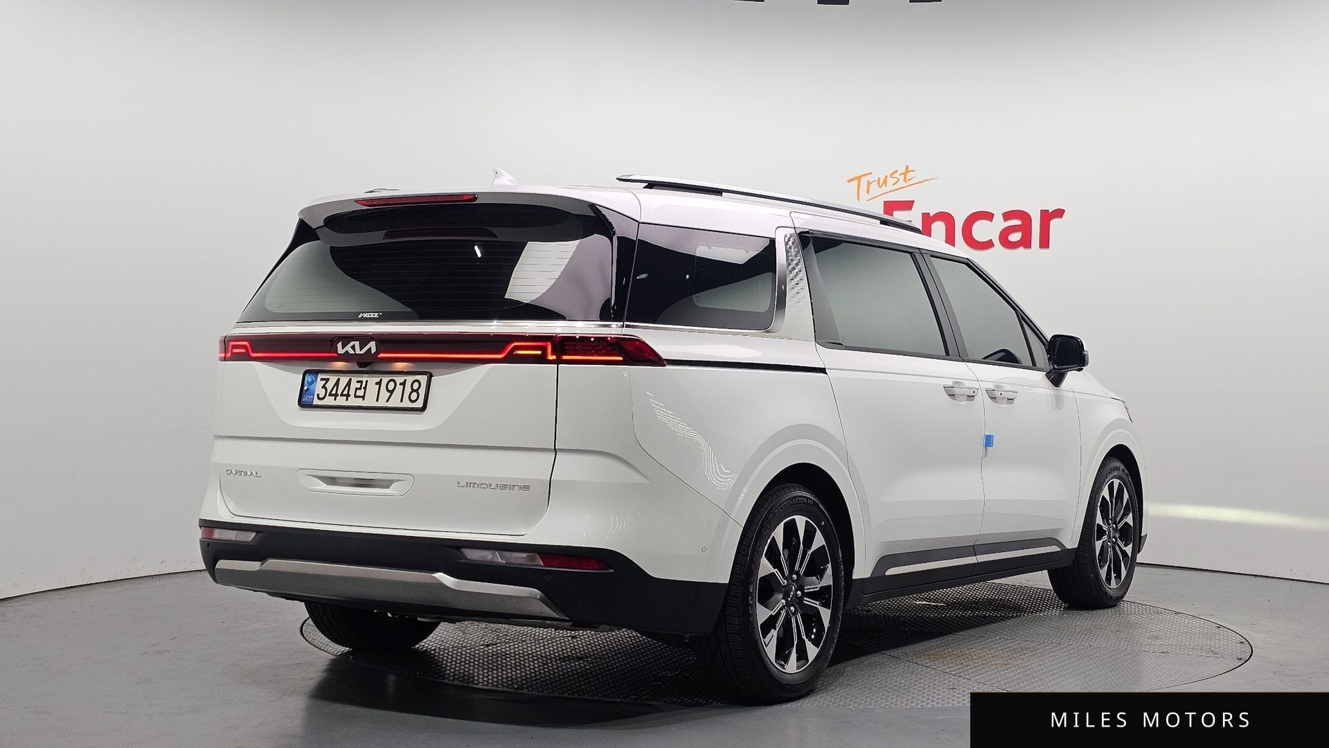 Kia Carnival 2023 — миниатюра 2