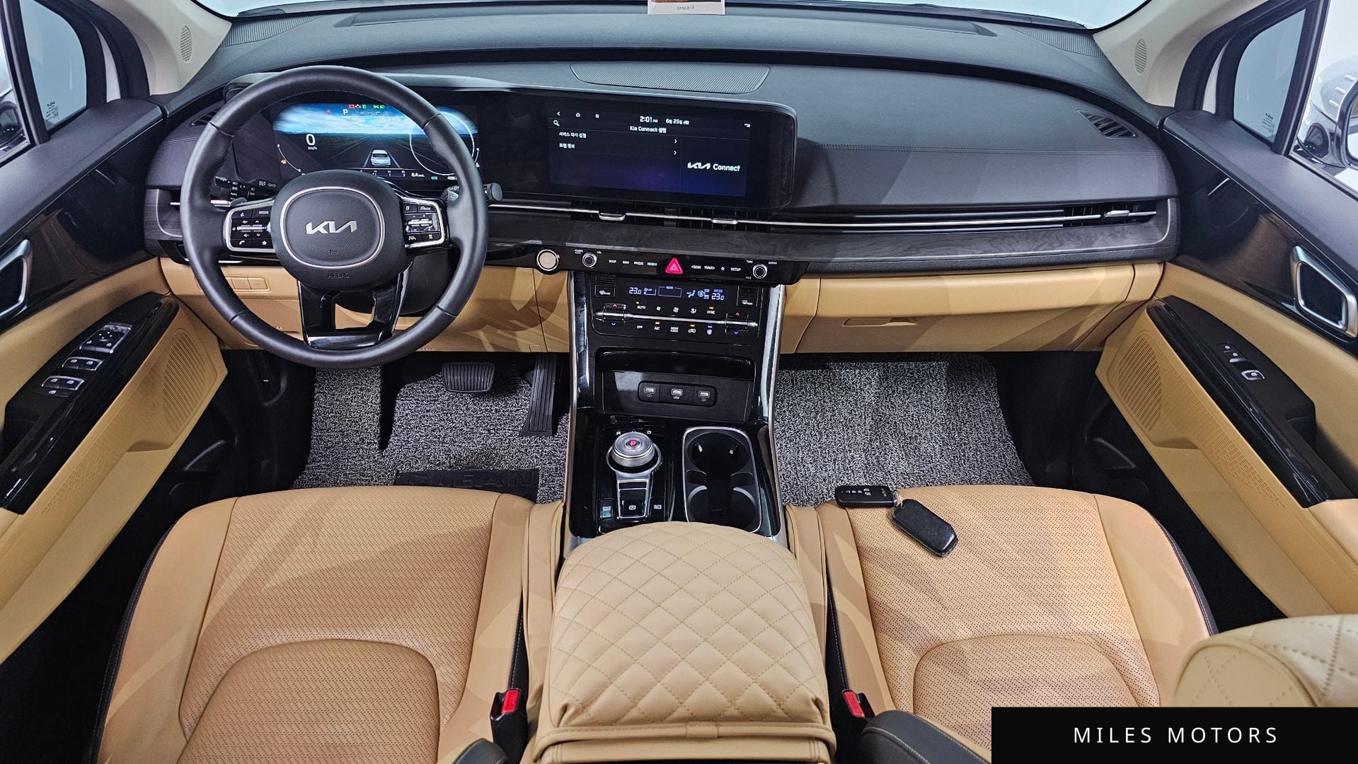 Kia Carnival 2023 — миниатюра 10