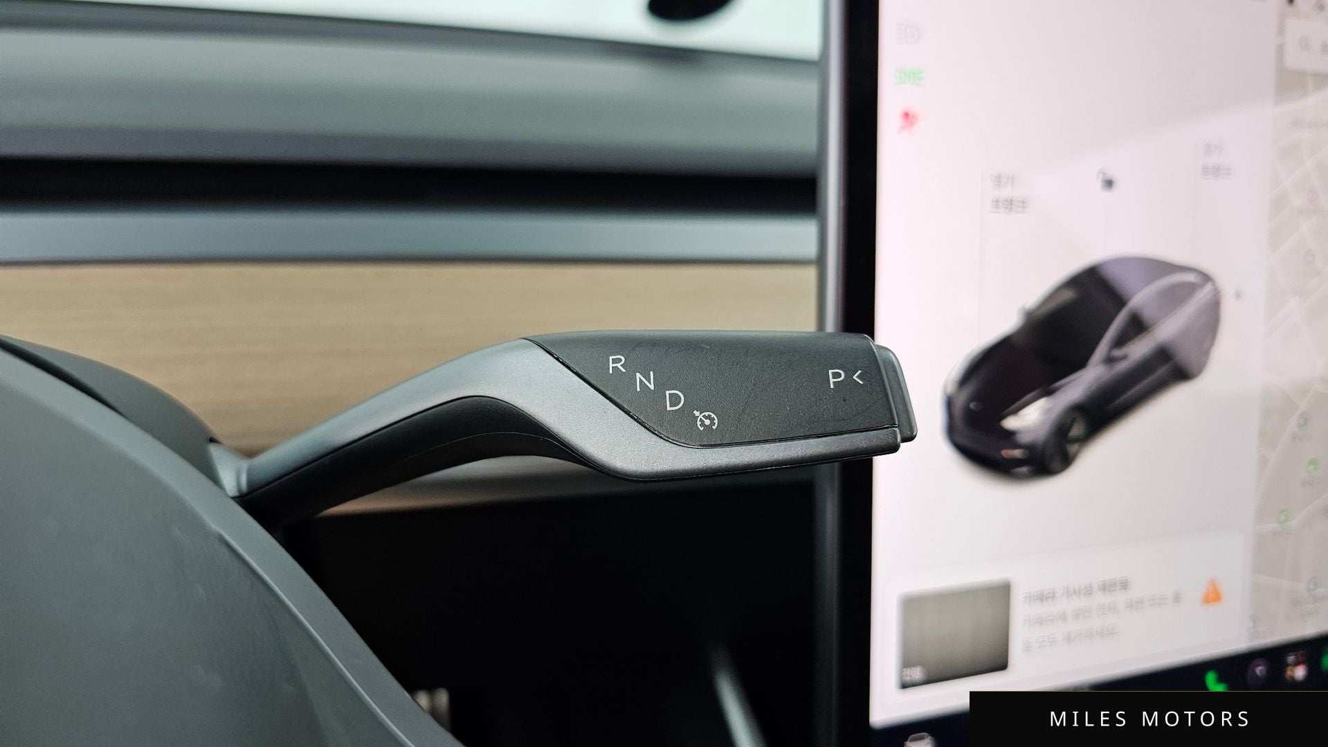Tesla Model 3 2020 — миниатюра 12