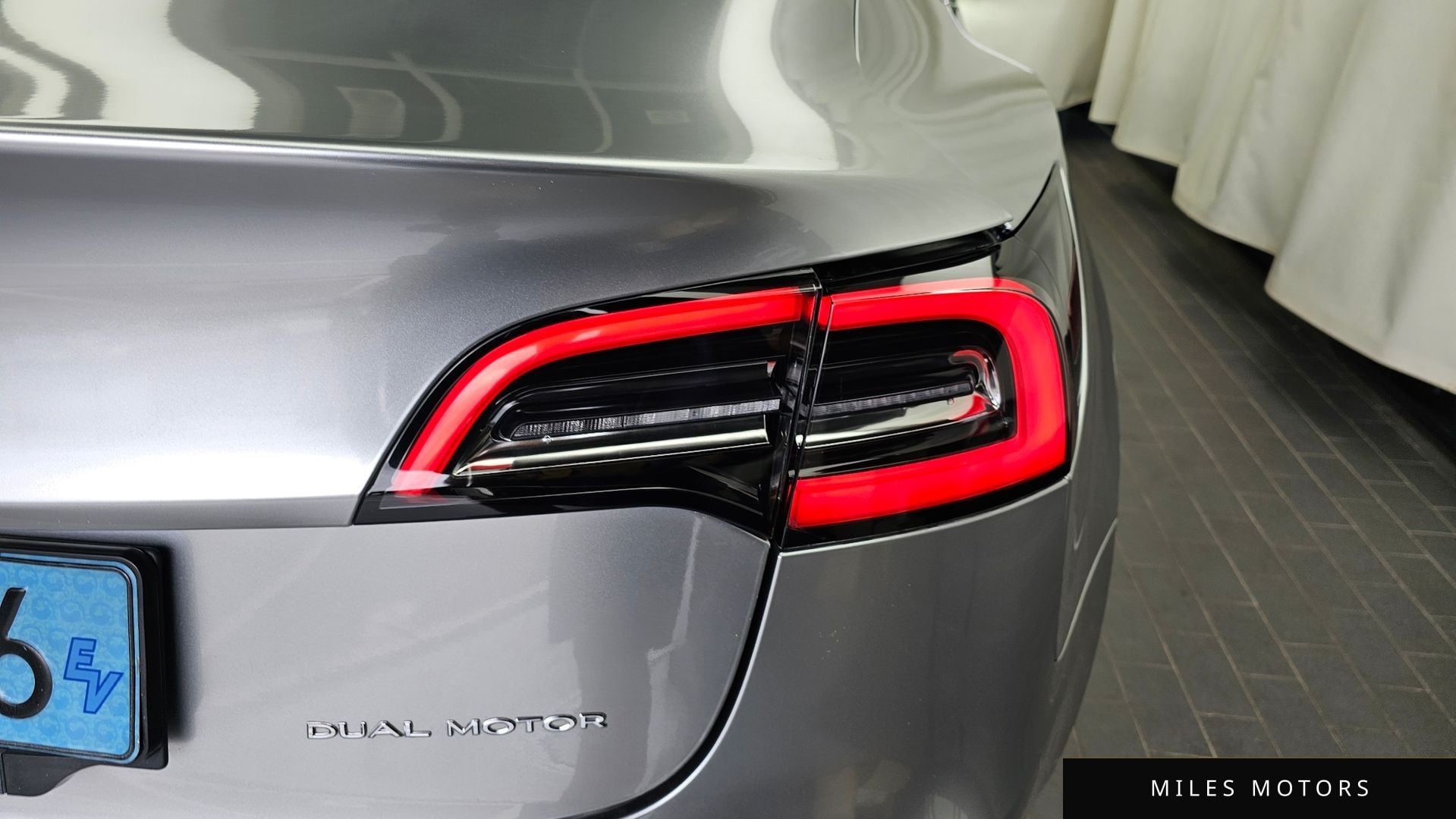 Tesla Model 3 2020 — миниатюра 9