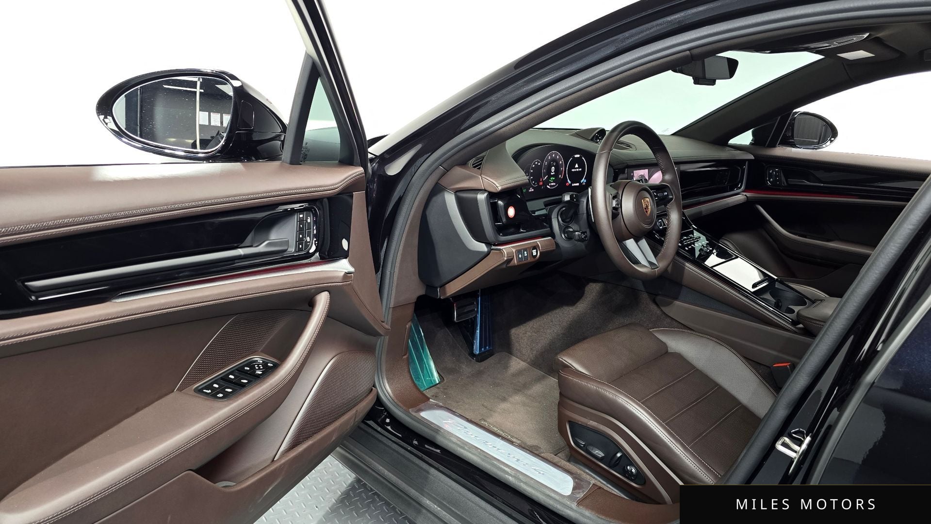 Porsche Panamera 2025 — миниатюра 12