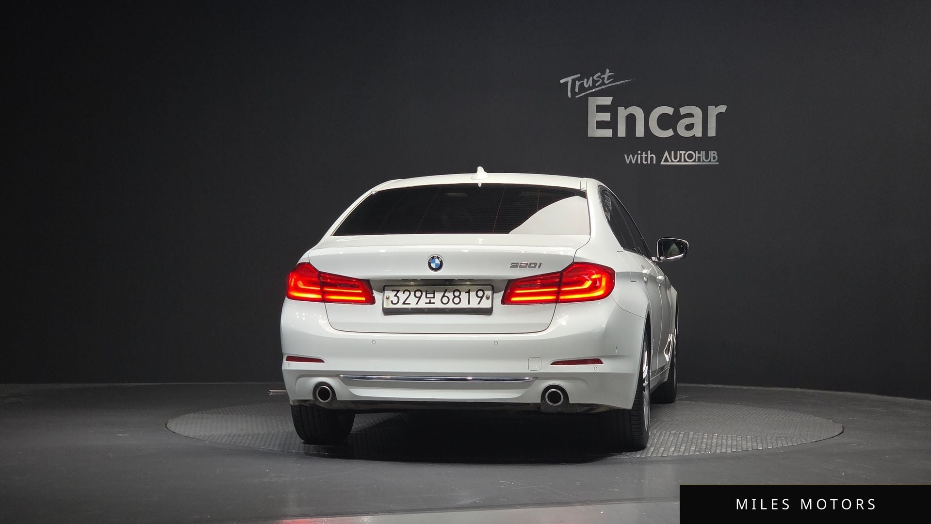 BMW 5 Series (G30) 2020 — миниатюра 4