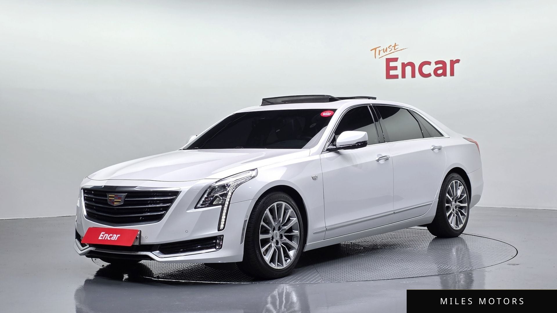 Cadillac CT6 2018 — фото 1 из 12