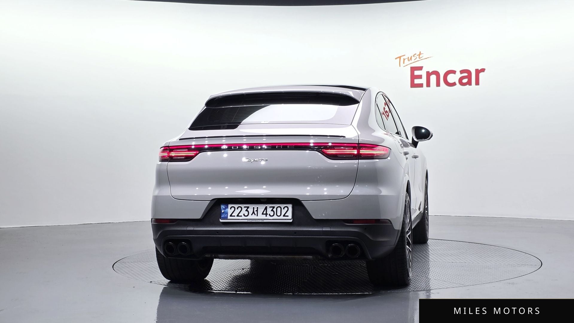 Porsche Cayenne 2023 — миниатюра 4