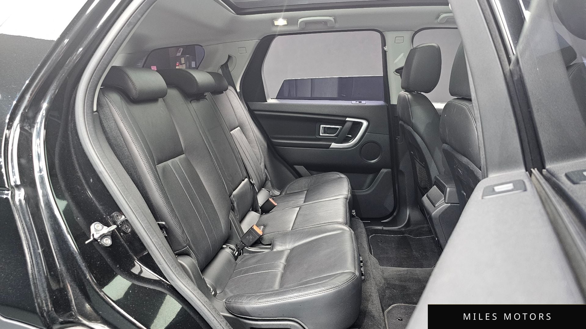 Land Rover Discovery Sport 2018 — миниатюра 11