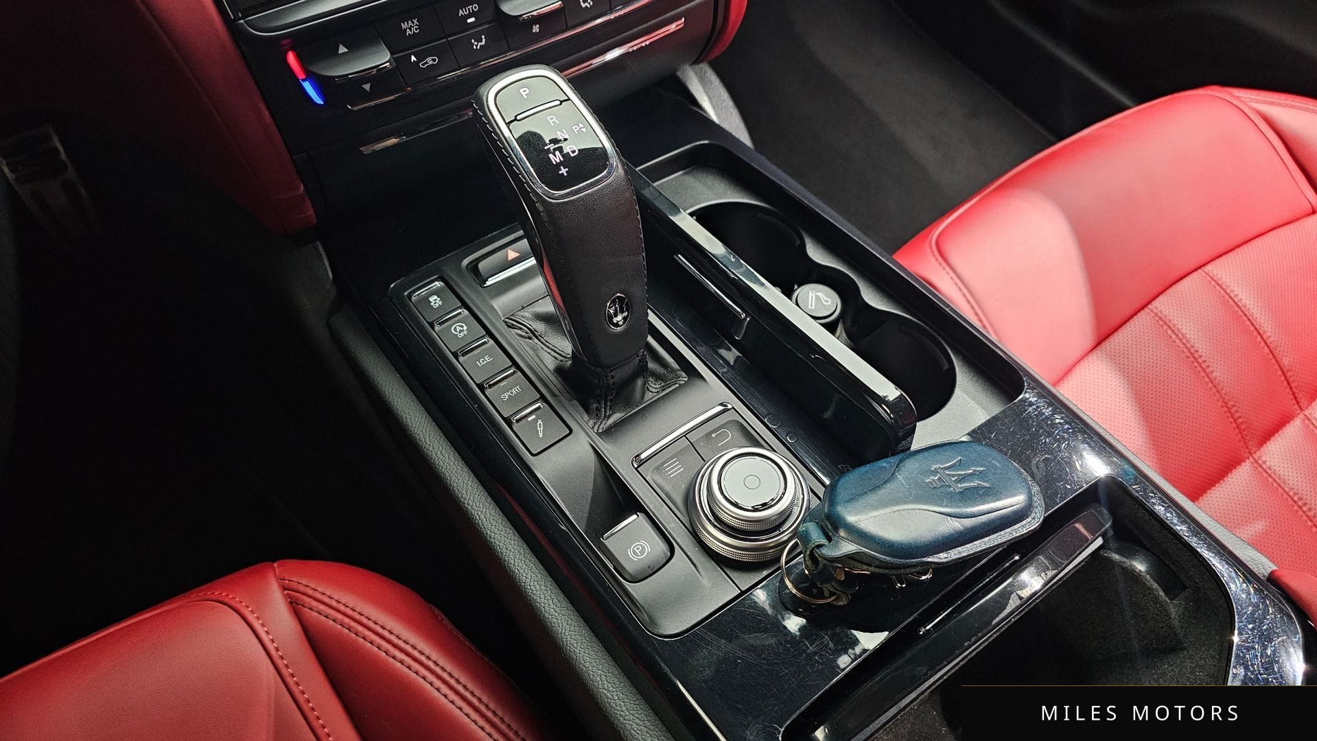 Maserati Quattroporte 2020 — миниатюра 9
