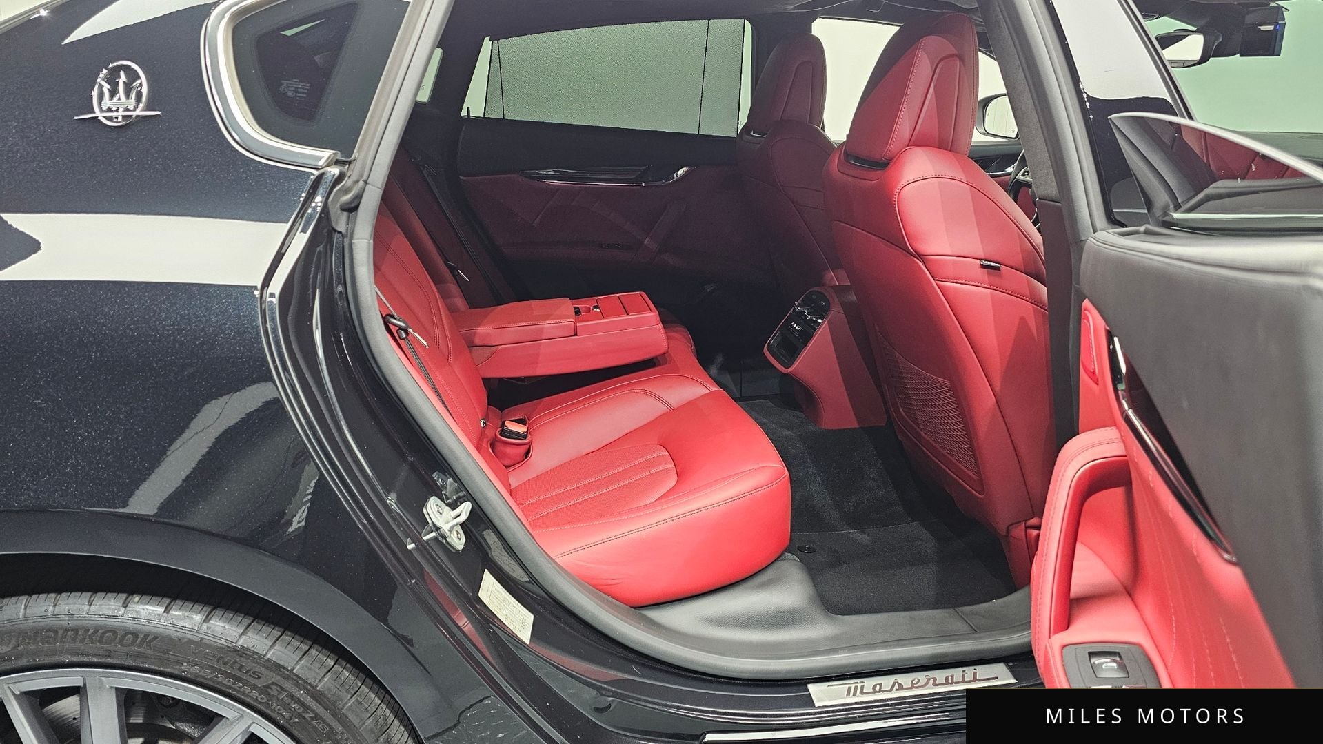Maserati Quattroporte 2020 — миниатюра 12