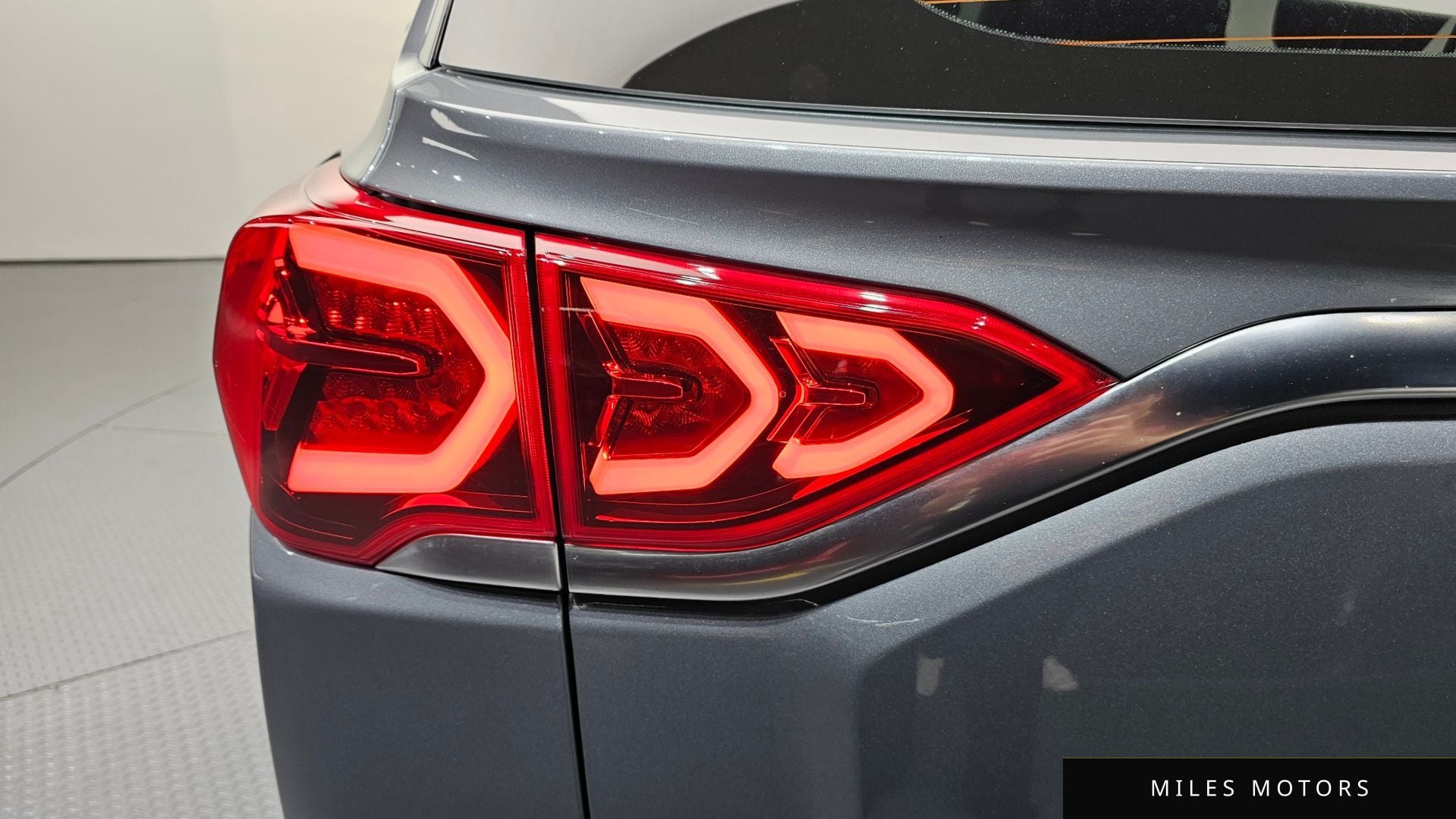 KG Mobility Beautiful Korando 2021 — миниатюра 9