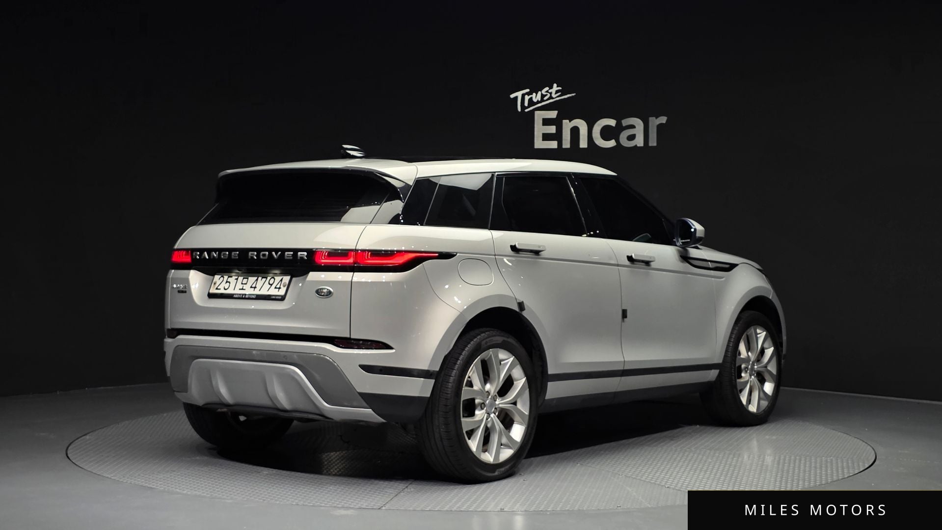 Land Rover Range Rover Evoque 2020 — миниатюра 2