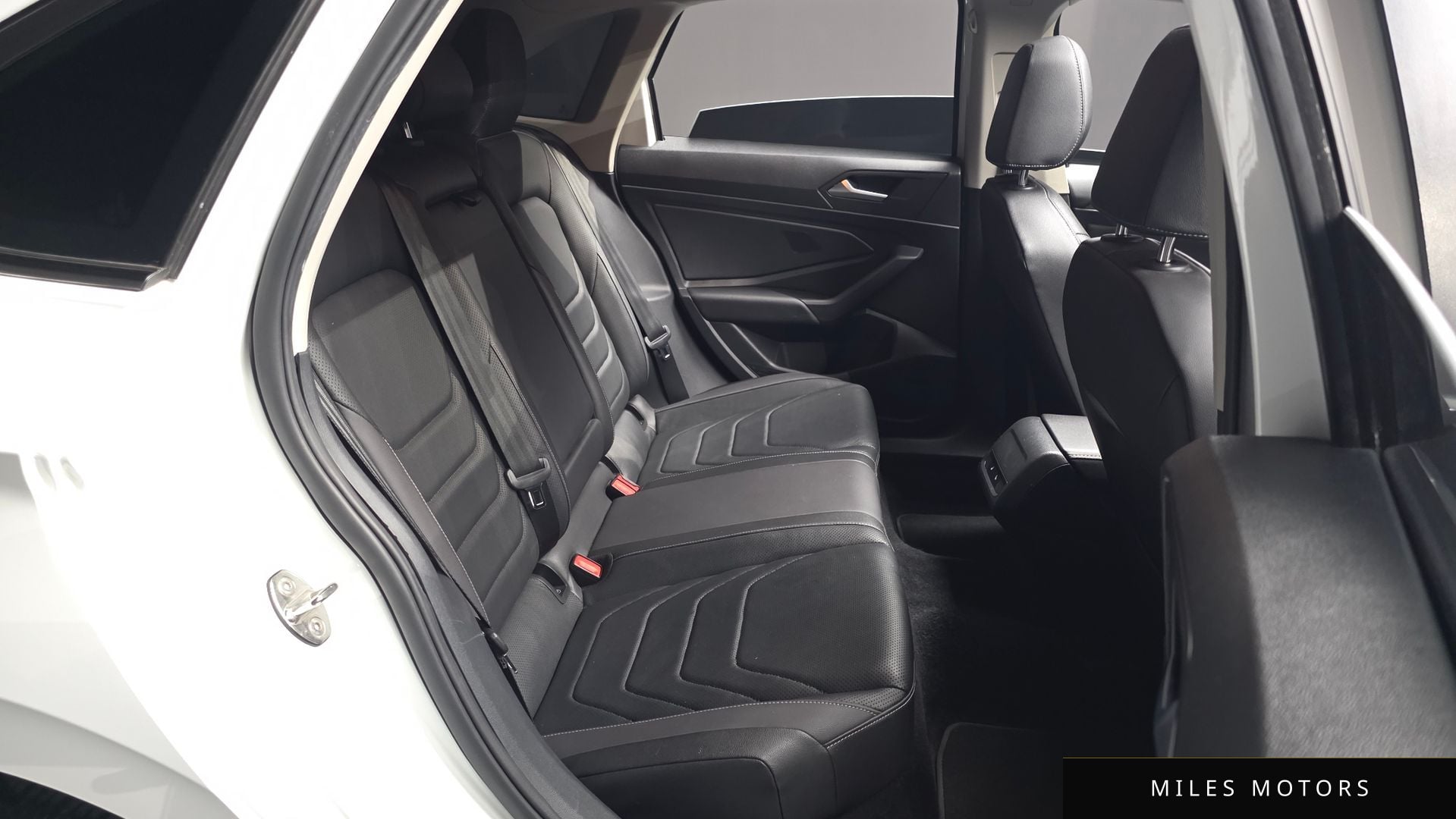 Volkswagen Jetta 2021 — миниатюра 12