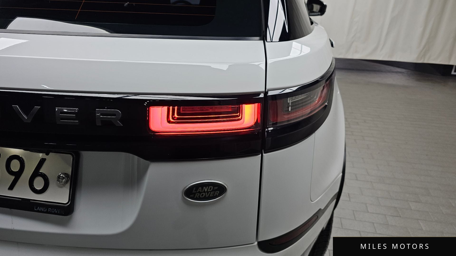 Land Rover Range Rover Velar 2018 — миниатюра 9