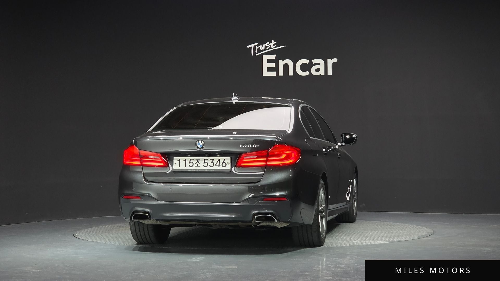 BMW 5 Series (G30) 2020 — миниатюра 4